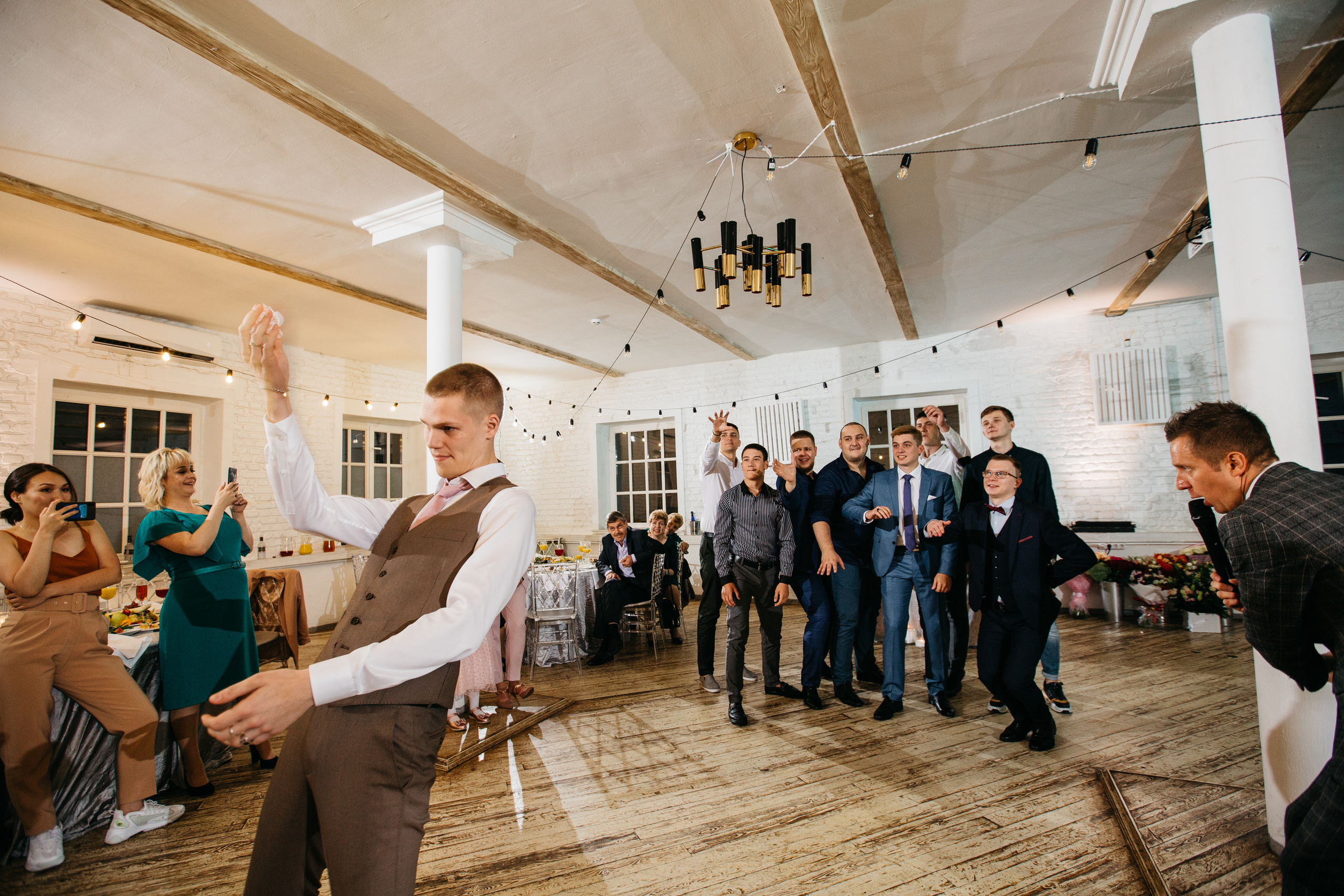 Дима и Гуля. Ведущий на свадьбу в Москве Зубков Алексей