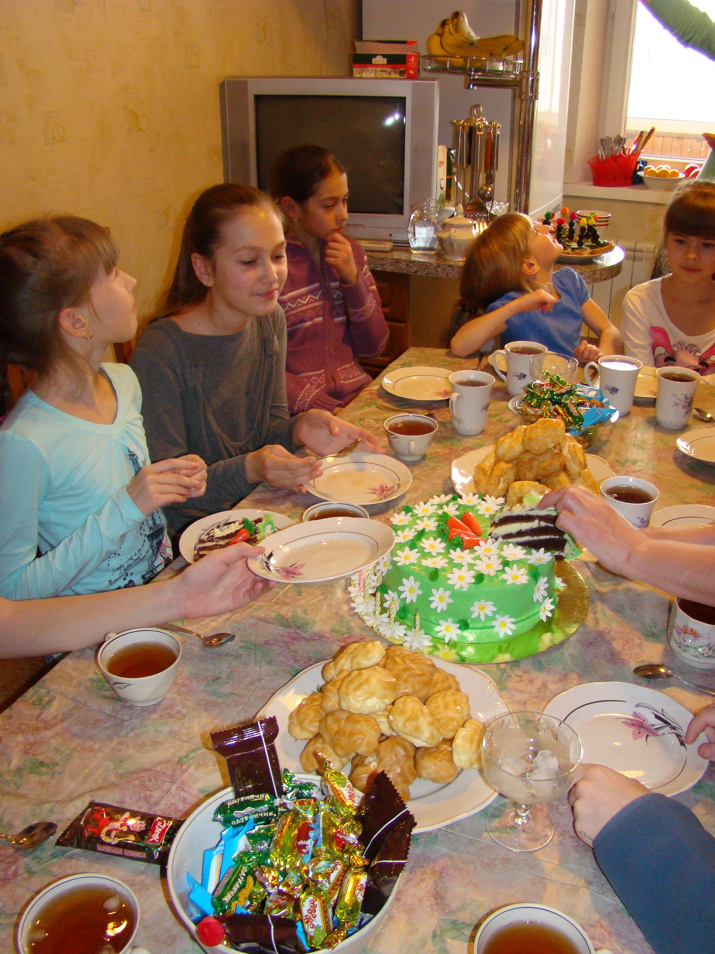 Катя ДР 12 лет Дома + Спортекс 04.12.2011. Семейный, Свадебный фотограф СПБ Питер— Романова Екатерина