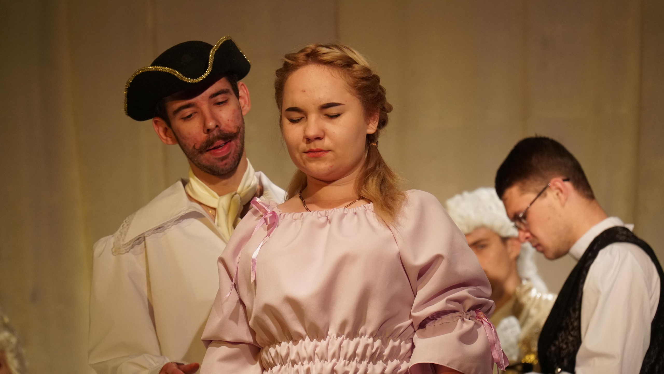 Спектакль «Тот самый Мюнхгаузен» по пьесе Г.Горина. Видеооператор Андрей Сапенок