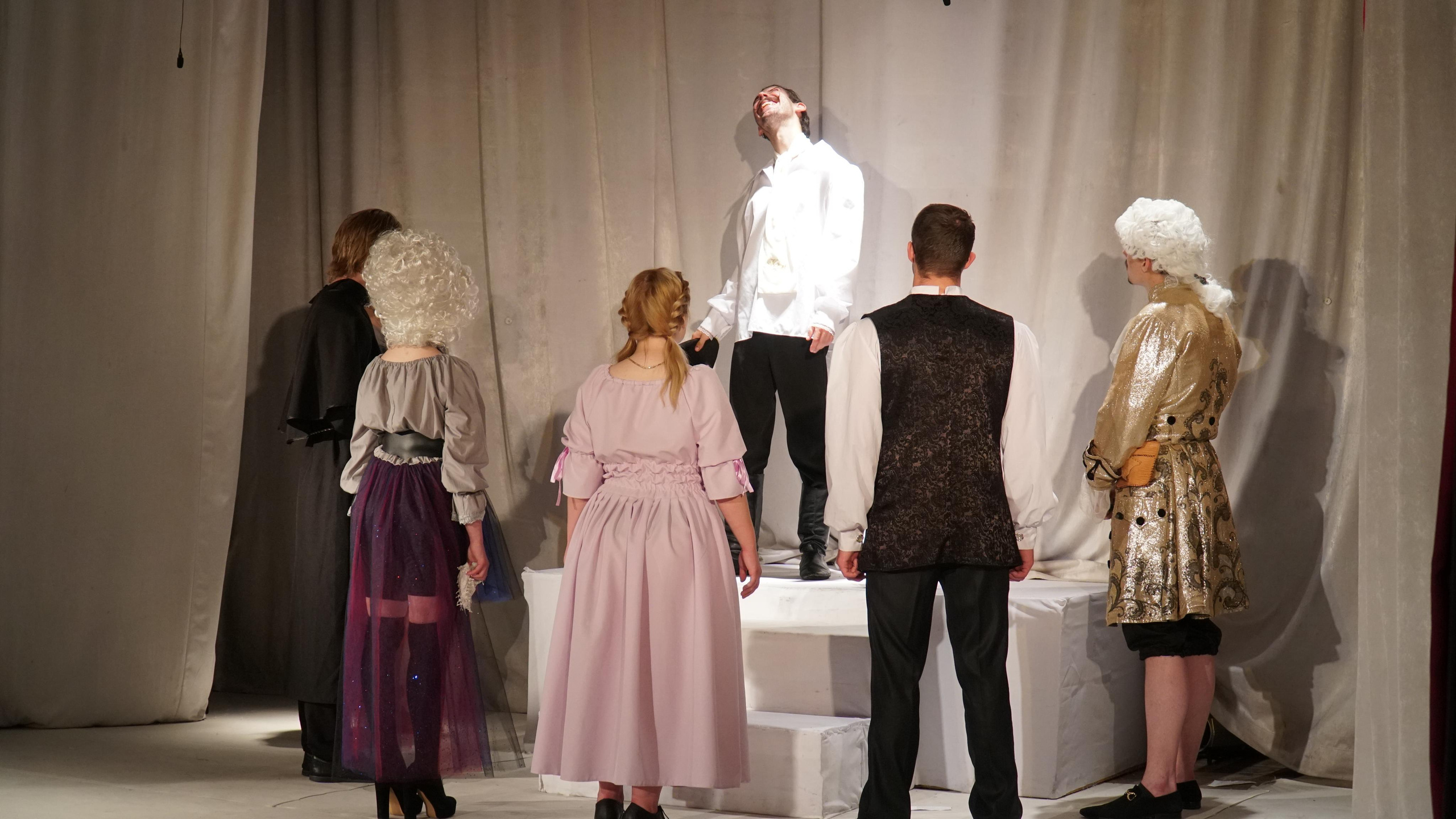 Спектакль «Тот самый Мюнхгаузен» по пьесе Г.Горина. Видеооператор Андрей Сапенок