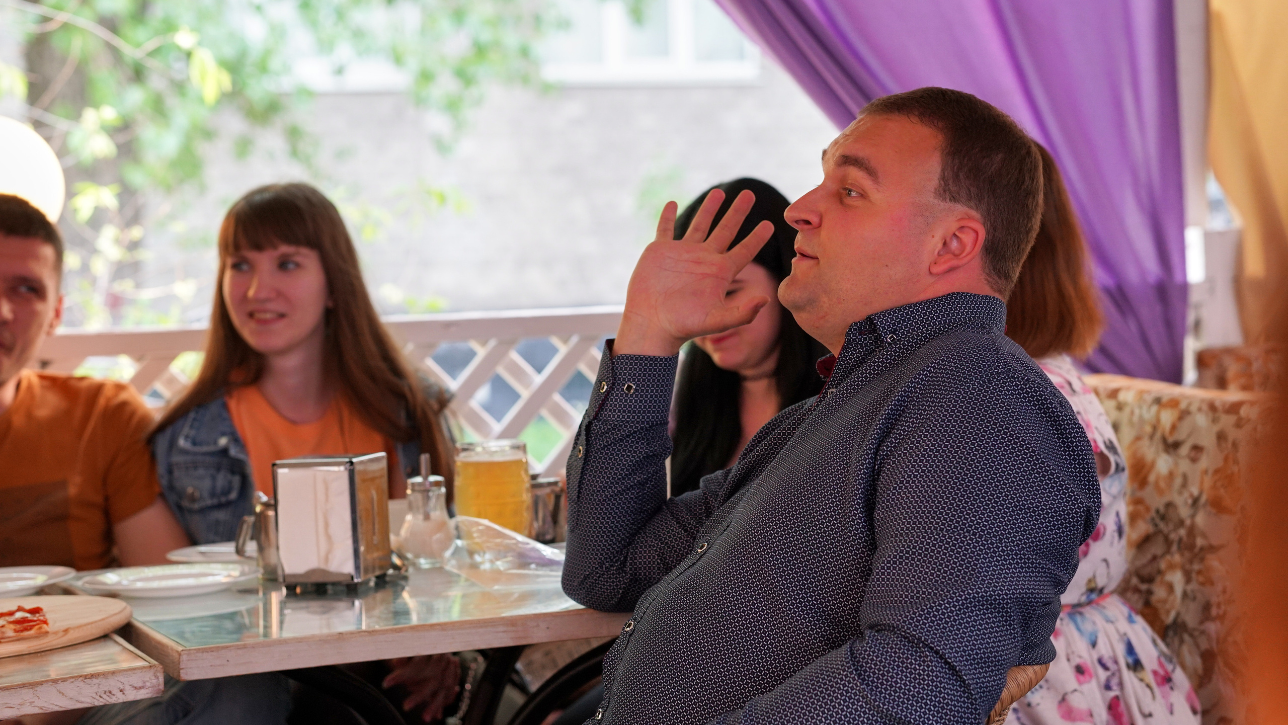 Антон Зимин в Кинокофейне им. Ханжонкова | Стендап — Донецк. Видеооператор Андрей Сапенок