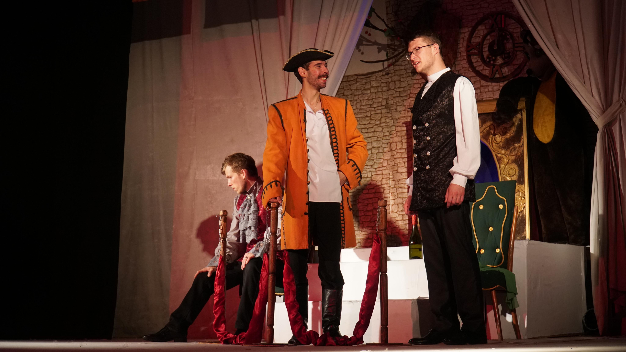 Спектакль «Тот самый Мюнхгаузен» по пьесе Г.Горина. Видеооператор Андрей Сапенок