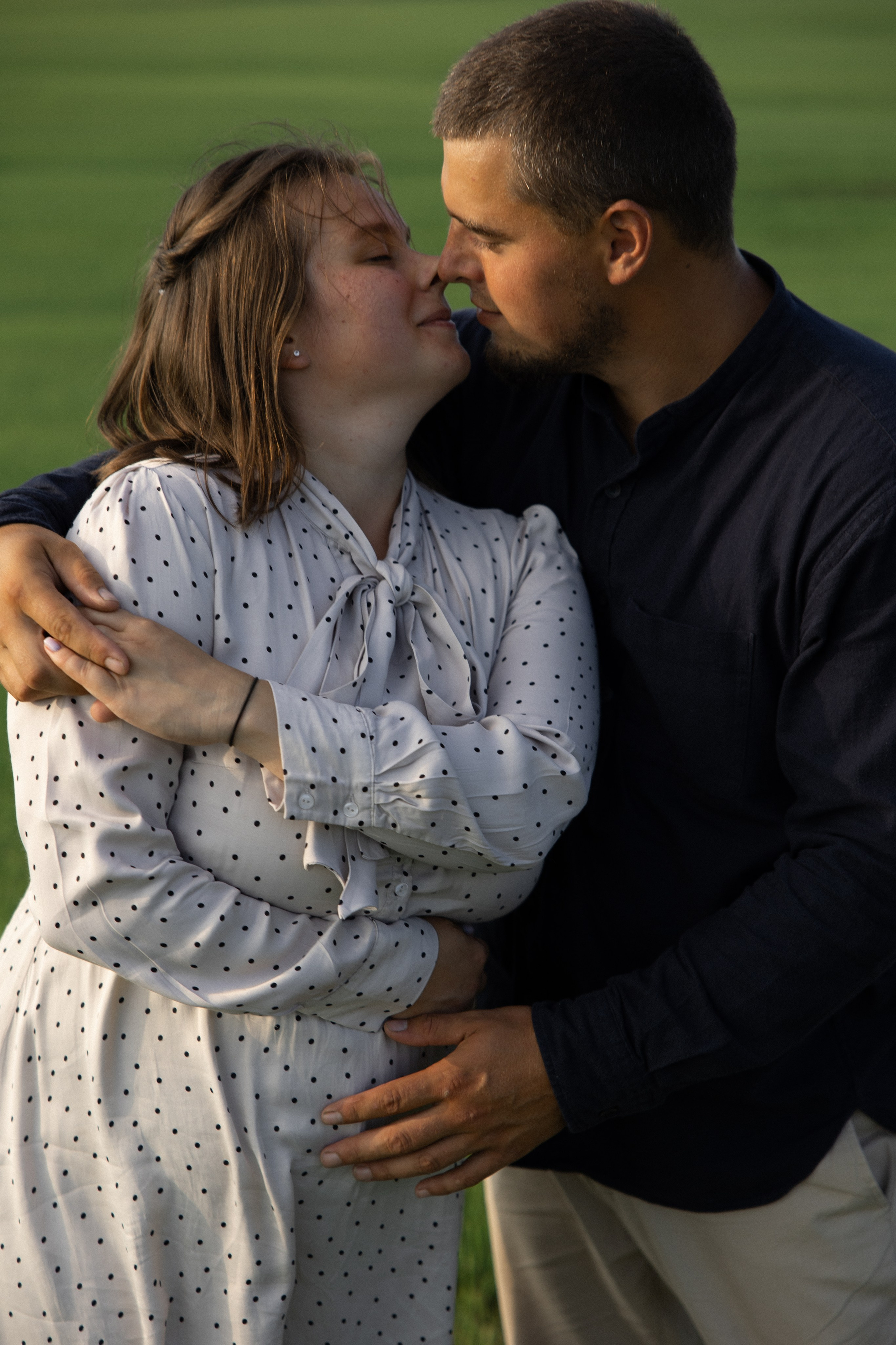 Семейная в поле. Свадебный фотограф в Санкт — Петербурге и Ленинградской о