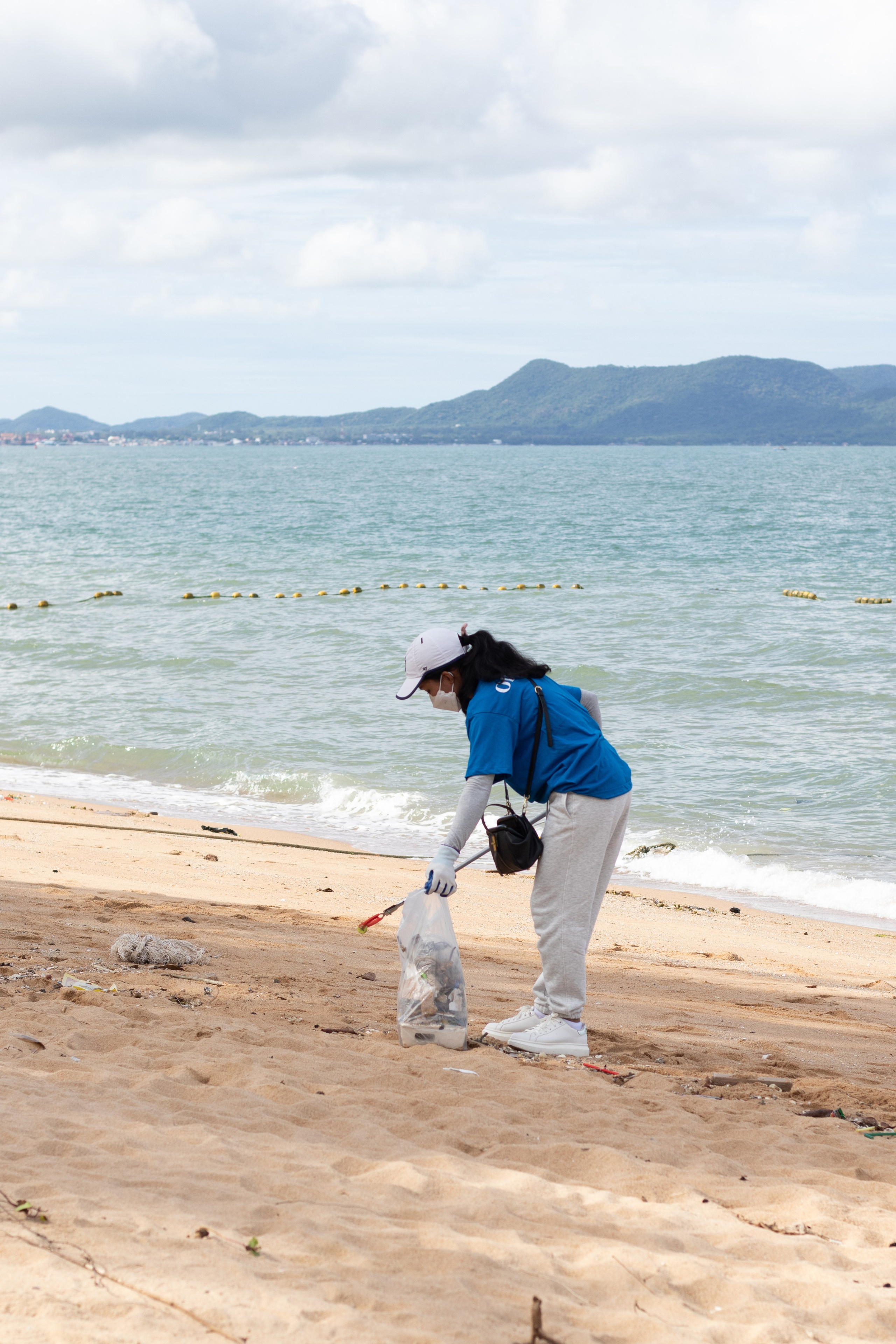 The Good News — PlanetCleanup. Portrait photographer in Thailand