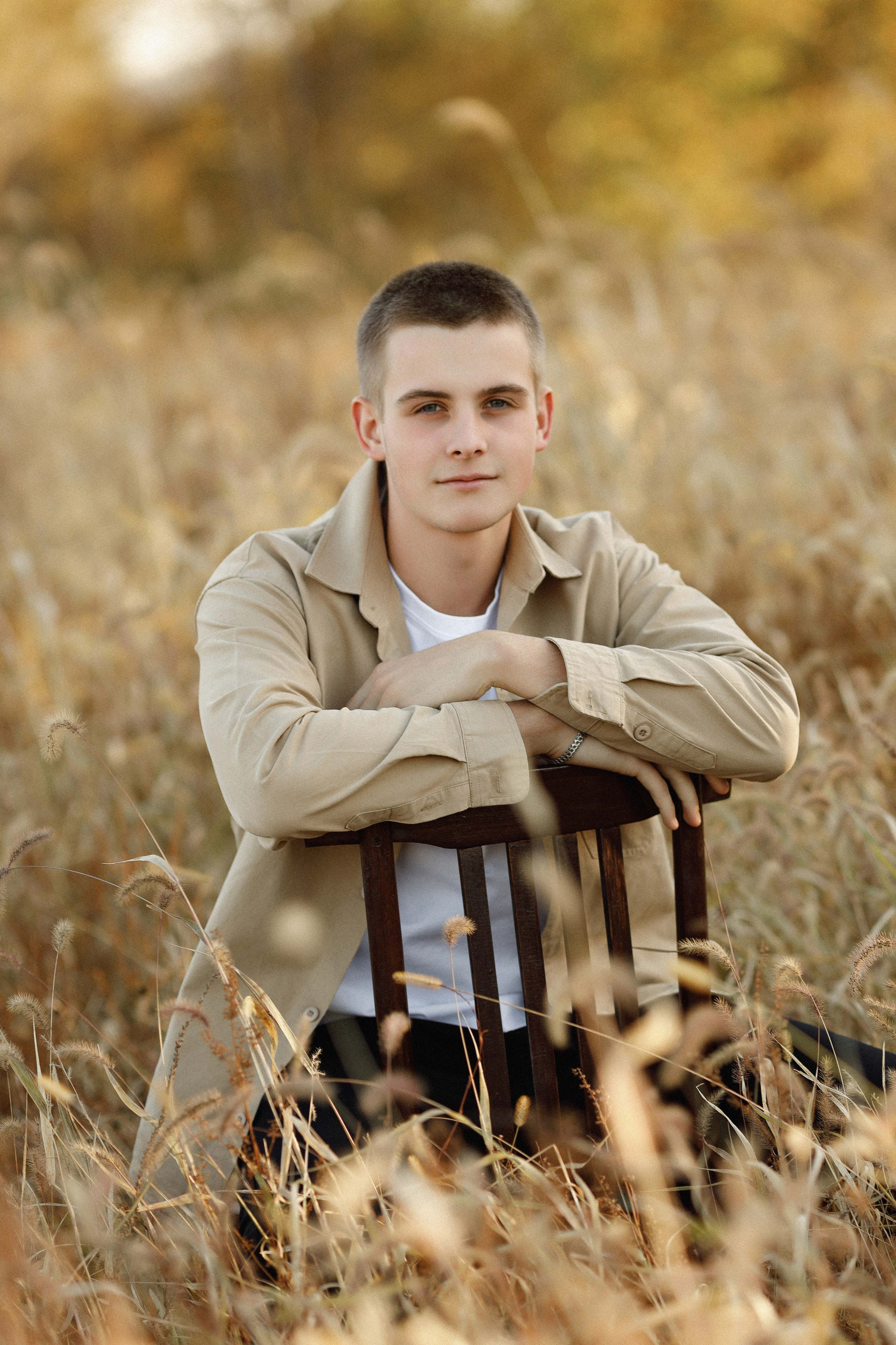 Осень 11 класс (съемка в поле). Photoalbum-vl.ru