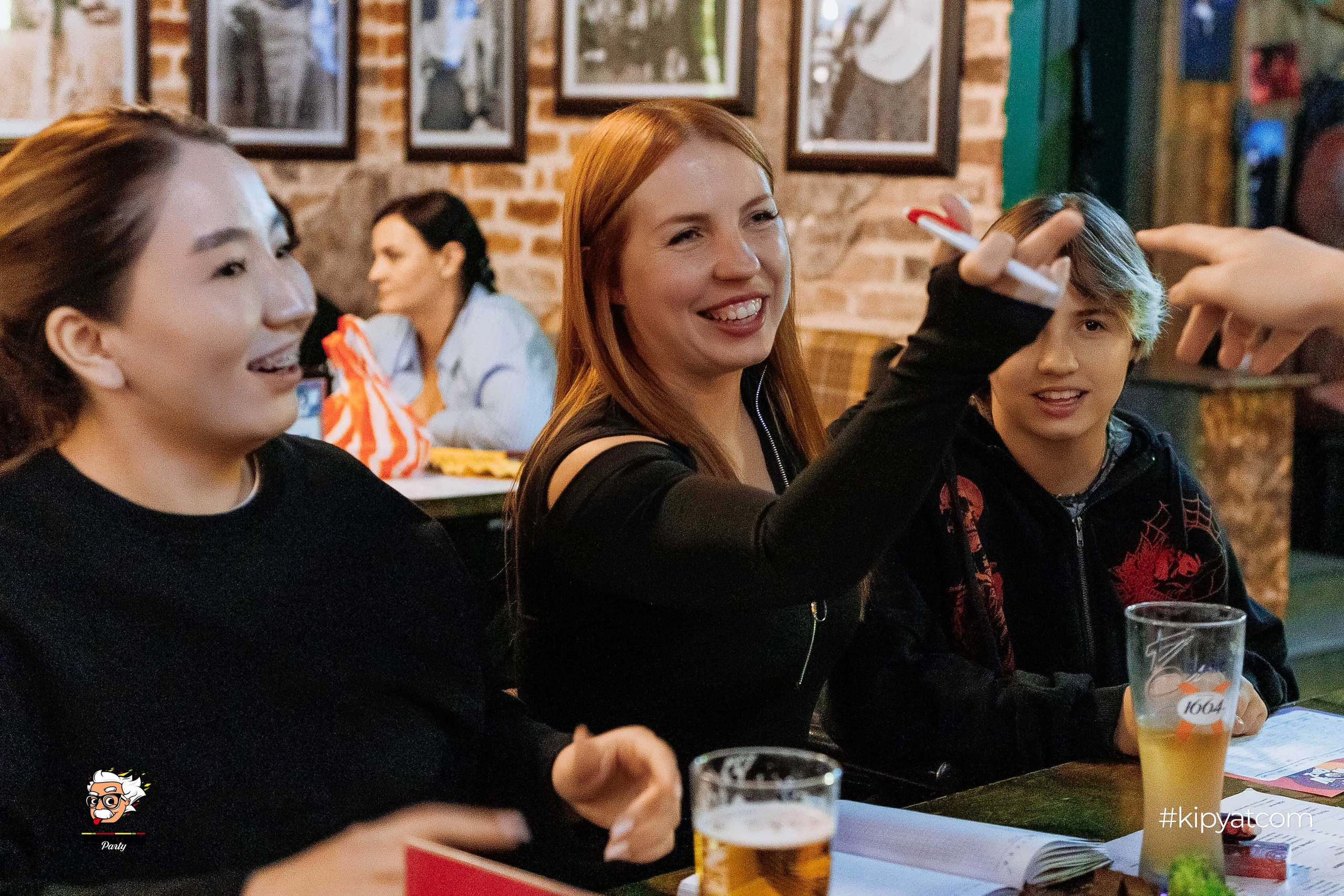 Эйнштейн Party