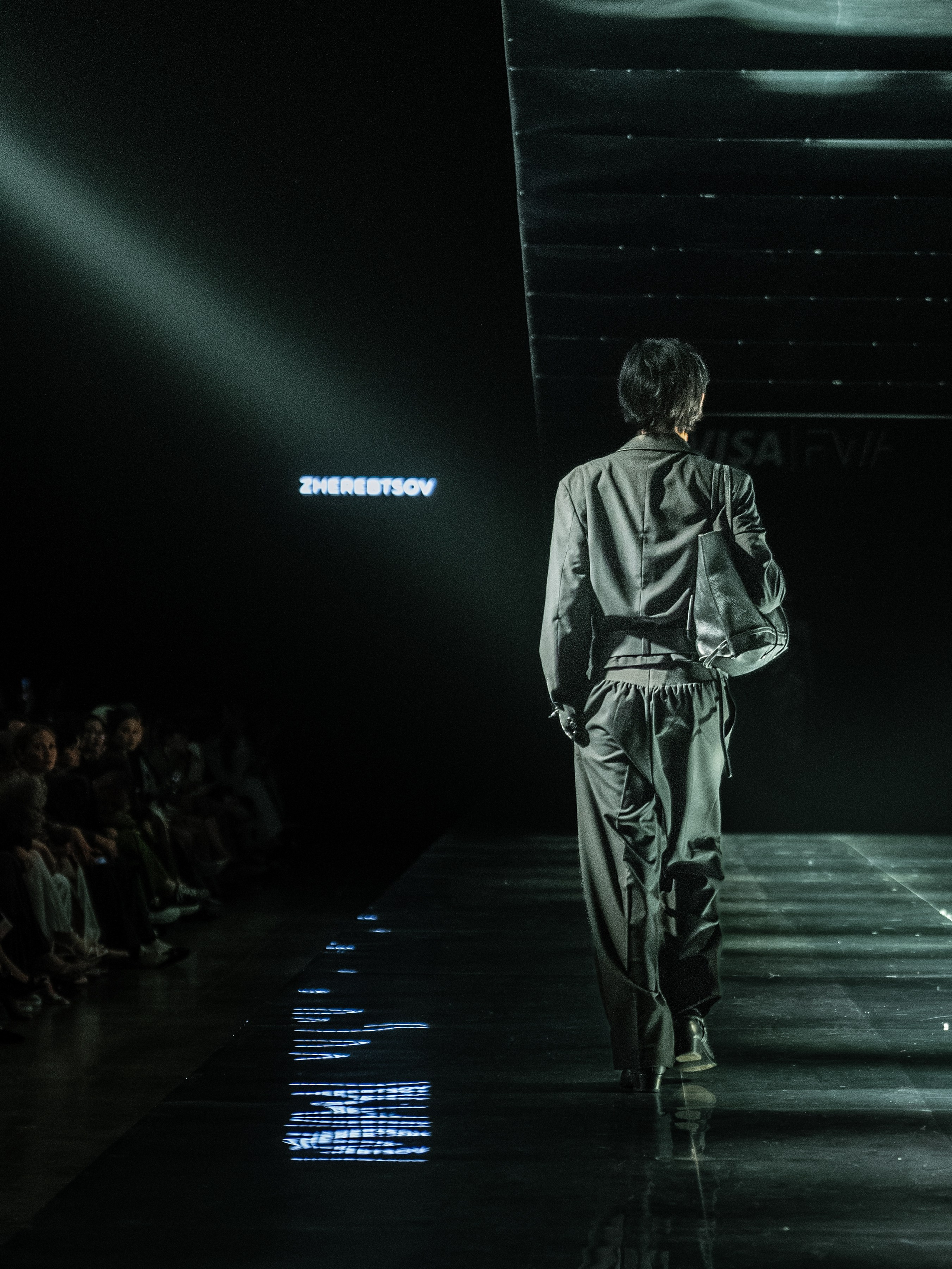 Visa Fashion Week Almaty Pre-Fall 2026 April Leonid Zherebtsov. Сайт Алматинского НЮ АРТ, будуар и фэшн фотографа Дениса Карпенко