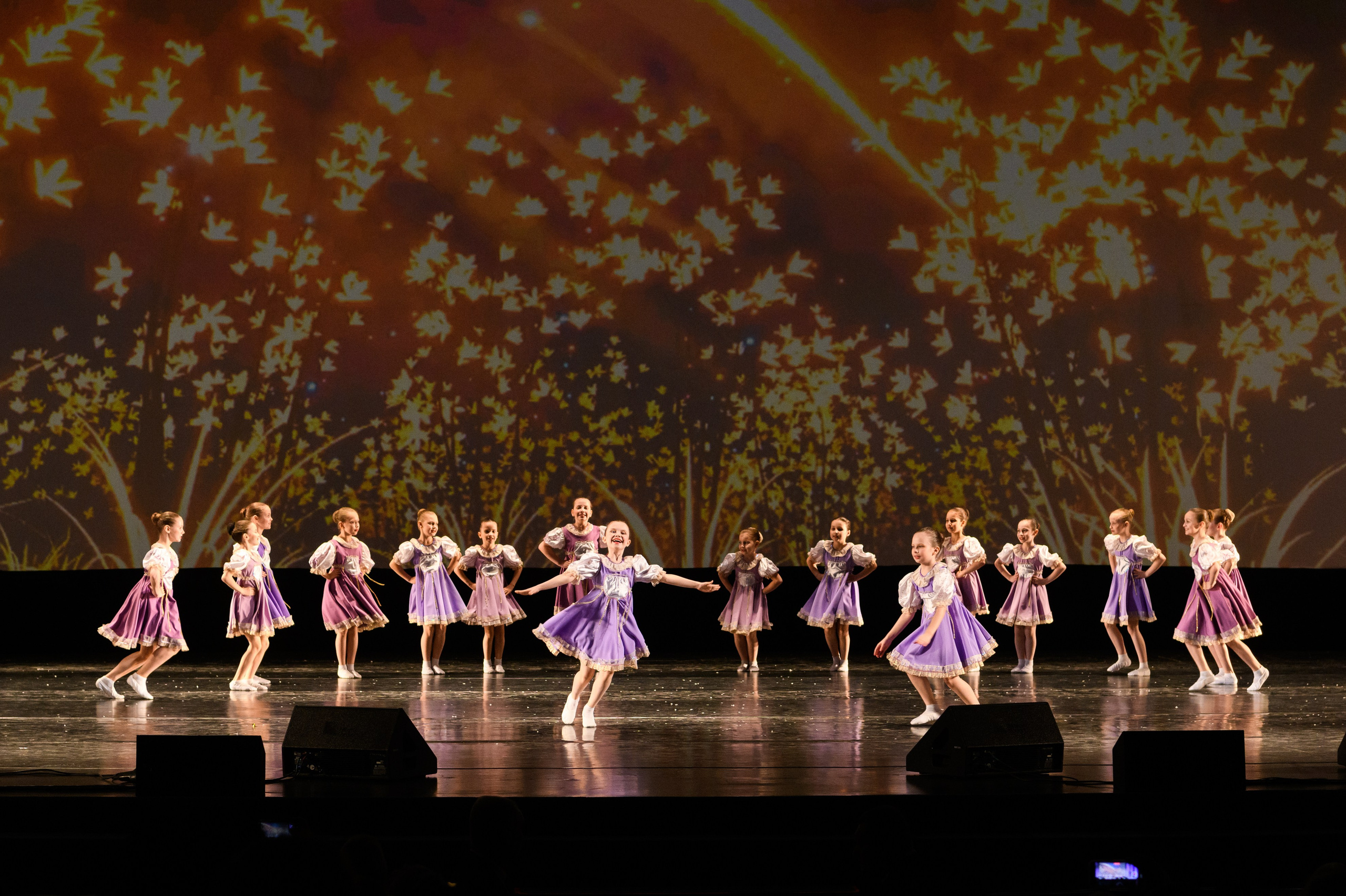 23 апреля, часть 2, БКЗ Октябрьский, г. Санкт-Петербург. Золотое яблочко