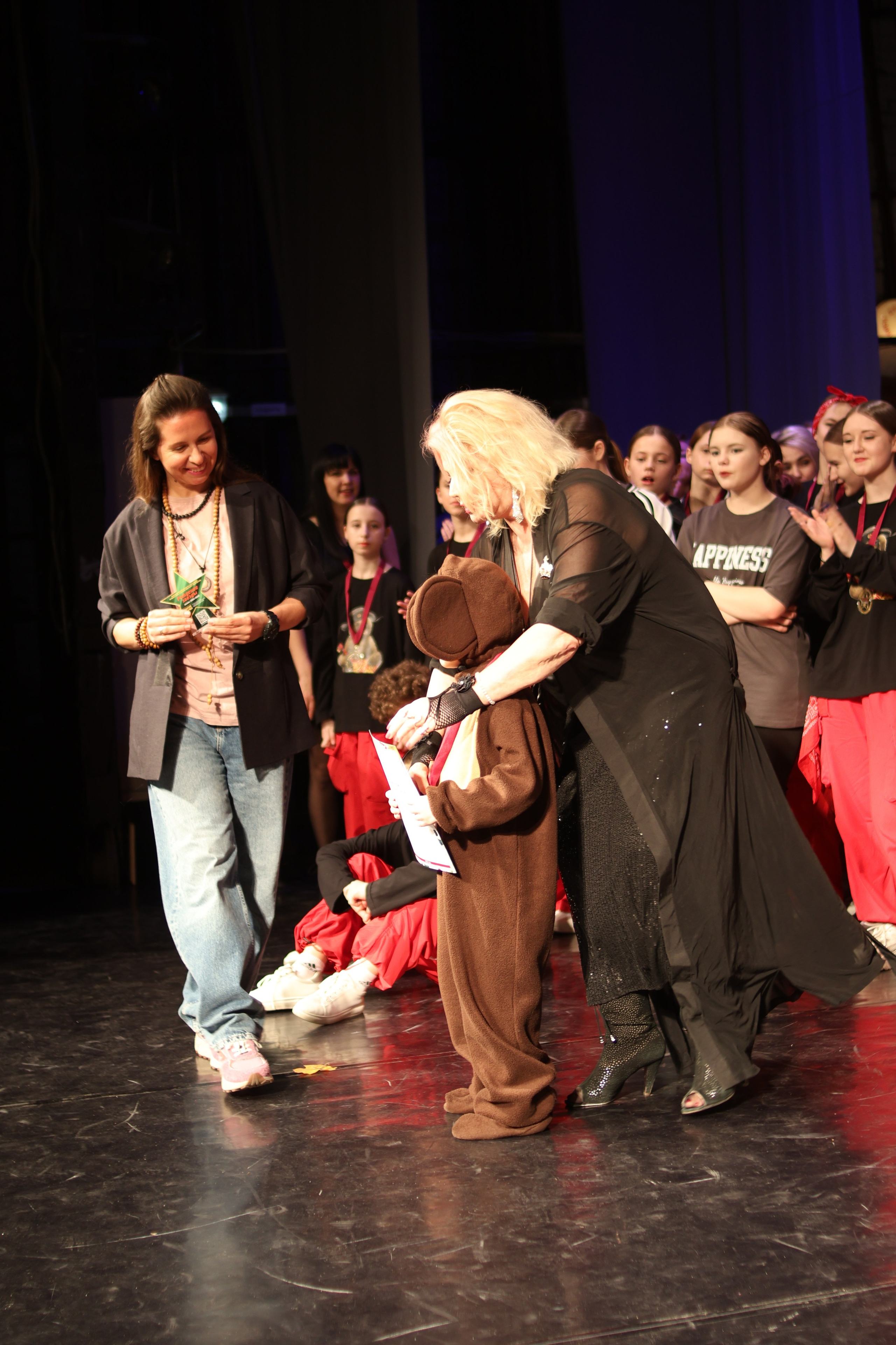 13 апреля, г. Томск. Золотое яблочко