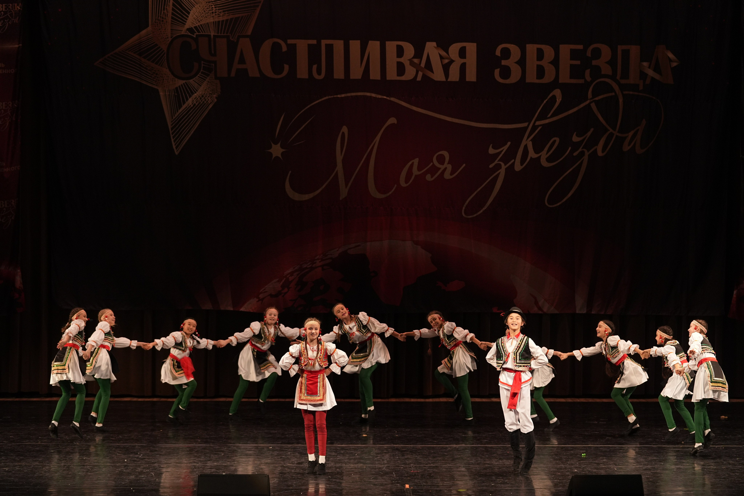 7 декабря, блок 3, г. Москва. Золотое яблочко