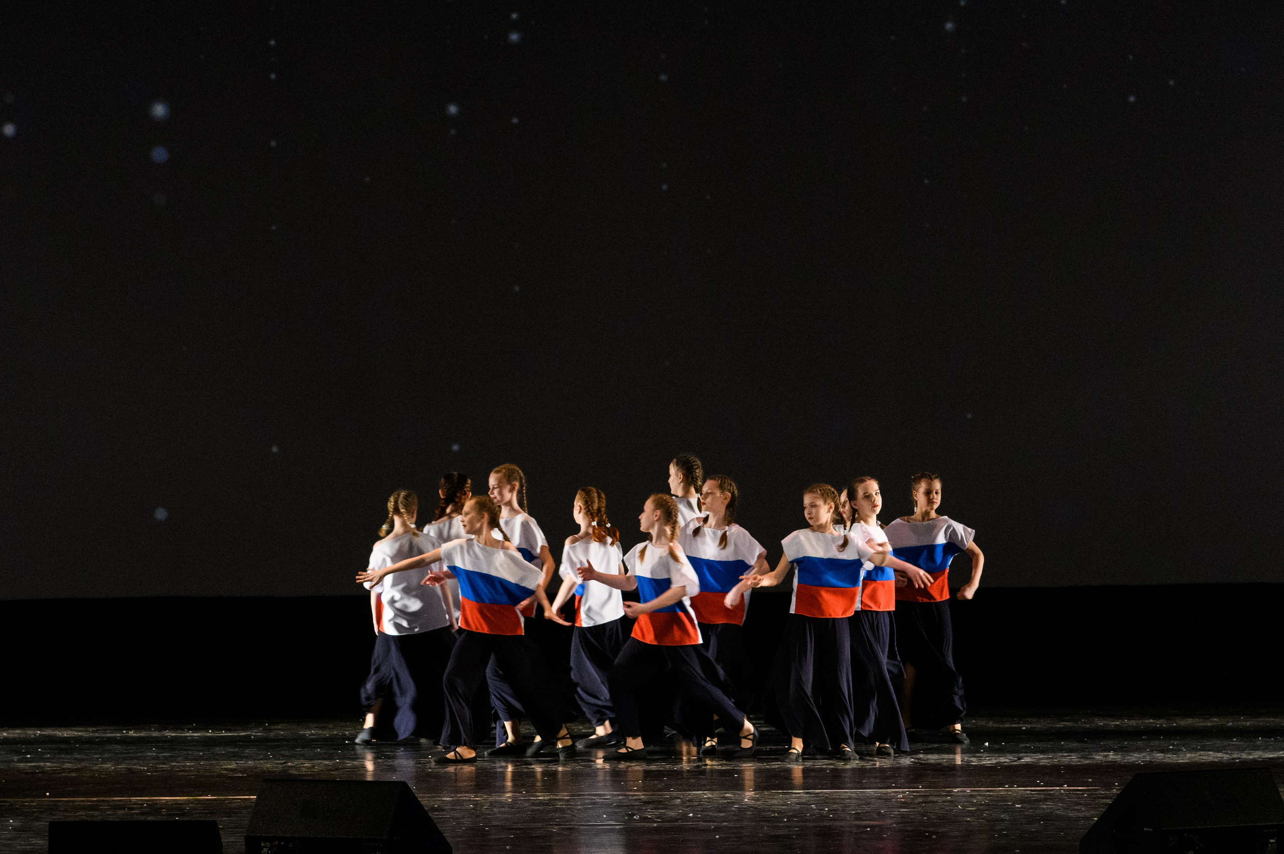 23 апреля, часть 2, БКЗ Октябрьский, г. Санкт-Петербург. Золотое яблочко