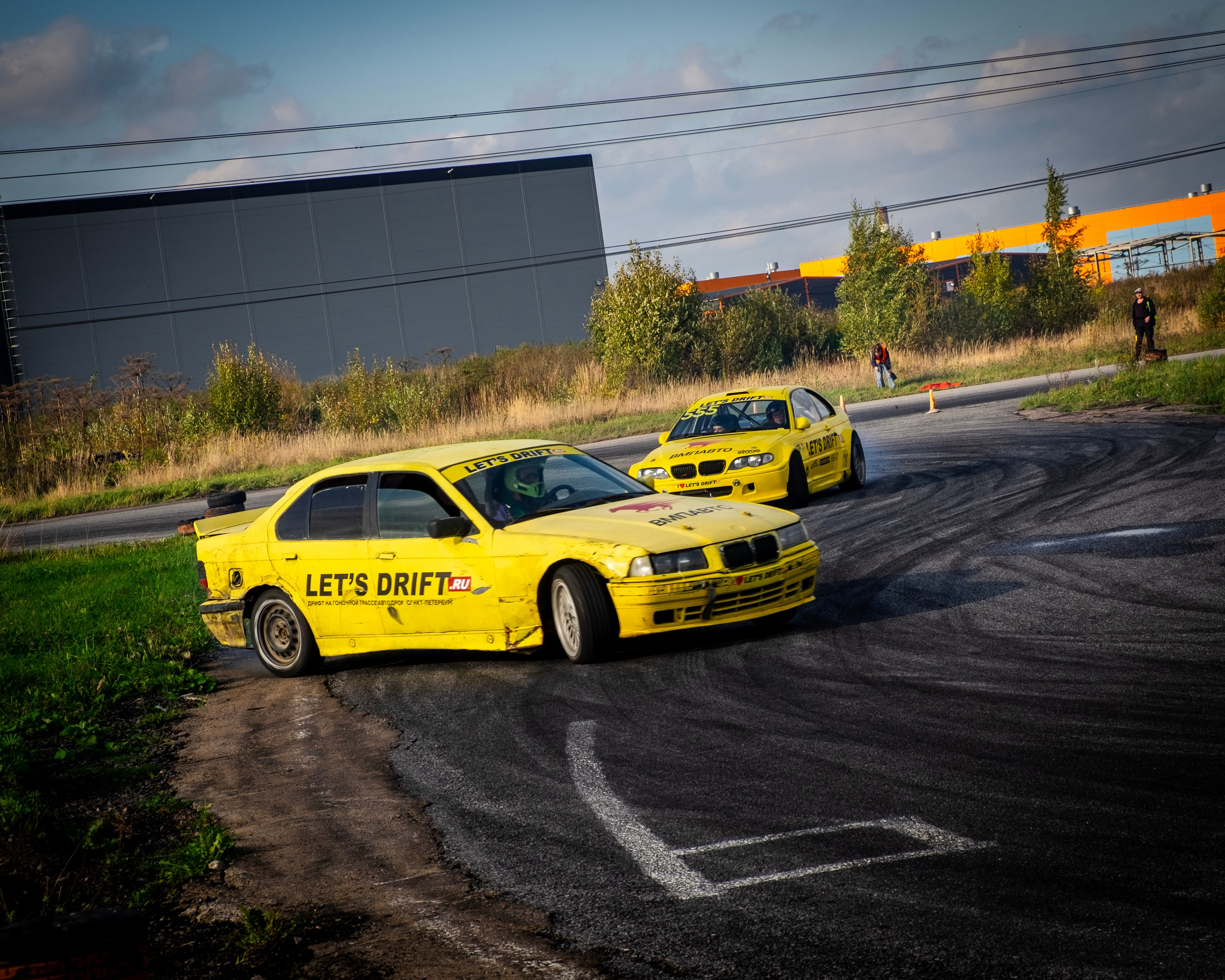 AUTODROM FEST 21.09.25. Автомобильные фотографии и рисунки в Санкт-Петербурги Пашков Дмитрий