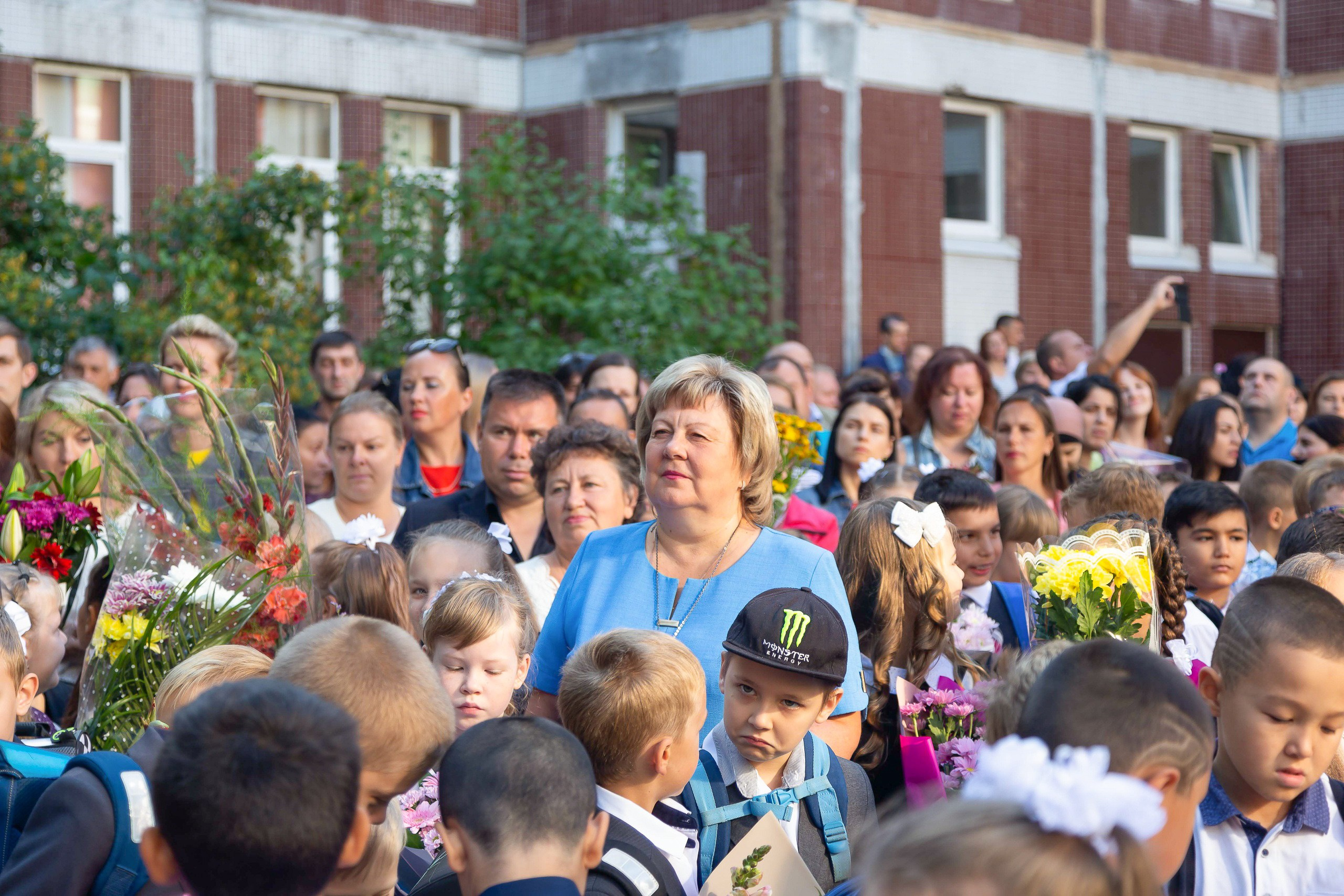 Линейка 1 сентября. Свадебный и Репортажный фотограф в Санкт-Петербурге