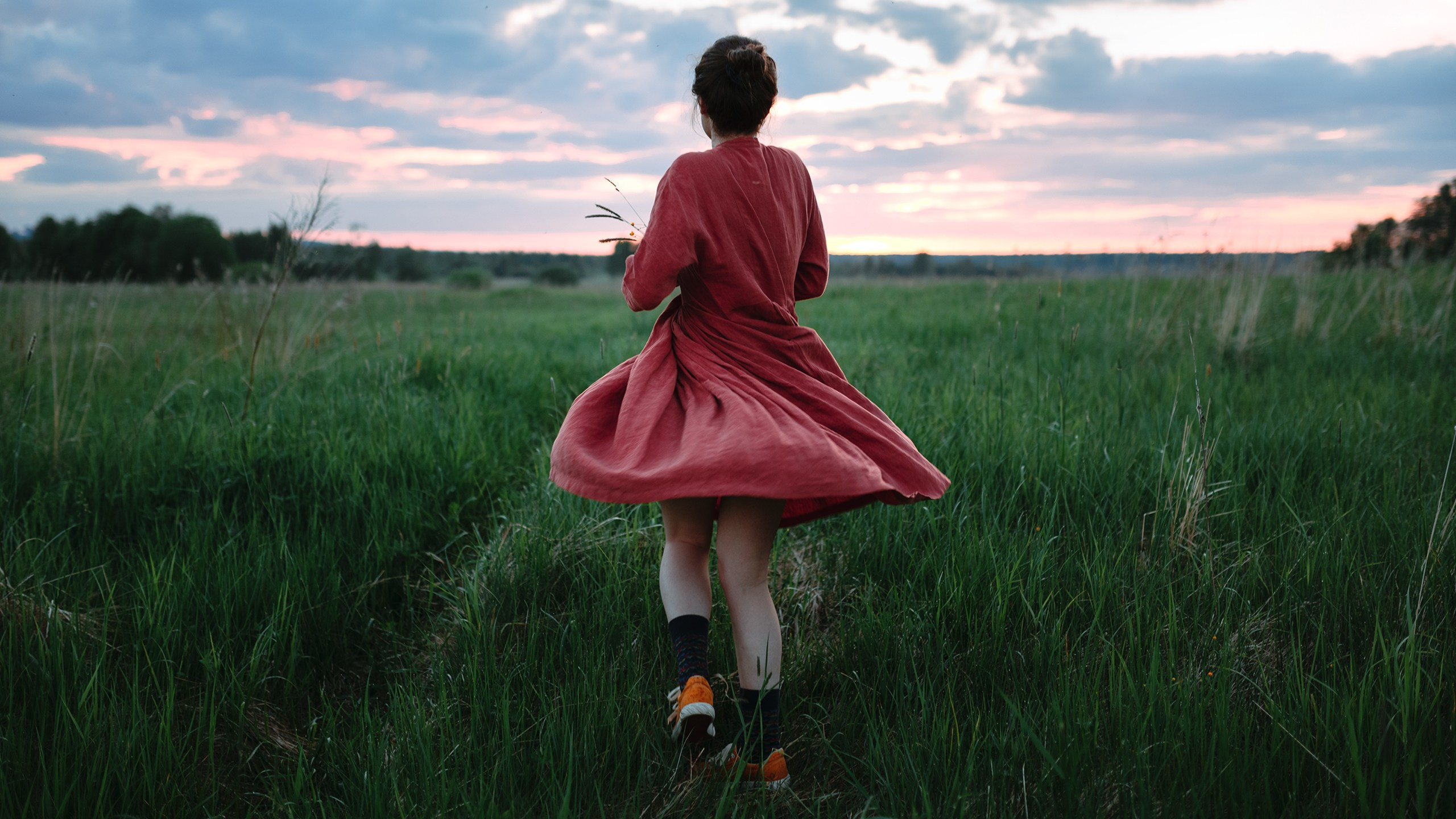 Алый закат. Komonev