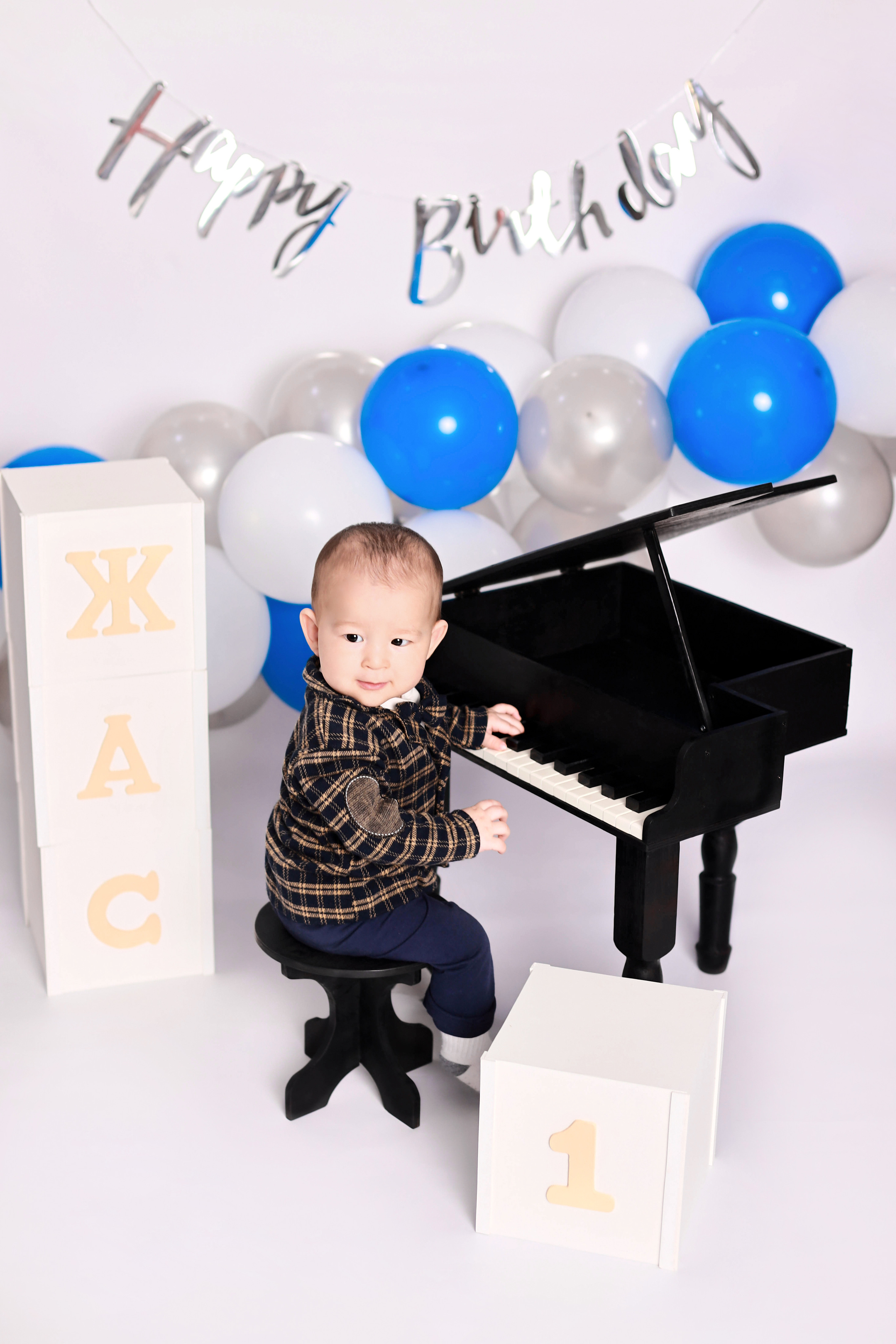 Мальчики от 7 месяцев до 1,5 лет. Фотограф беременности, новорожденных и детей до года в Астане