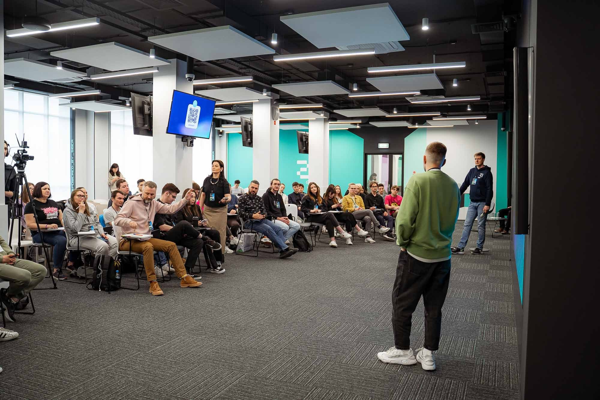 СБЕР AIJ в Школе 21. Сергей Кошкин. Репортажная и ивент-фотография в Сургуте