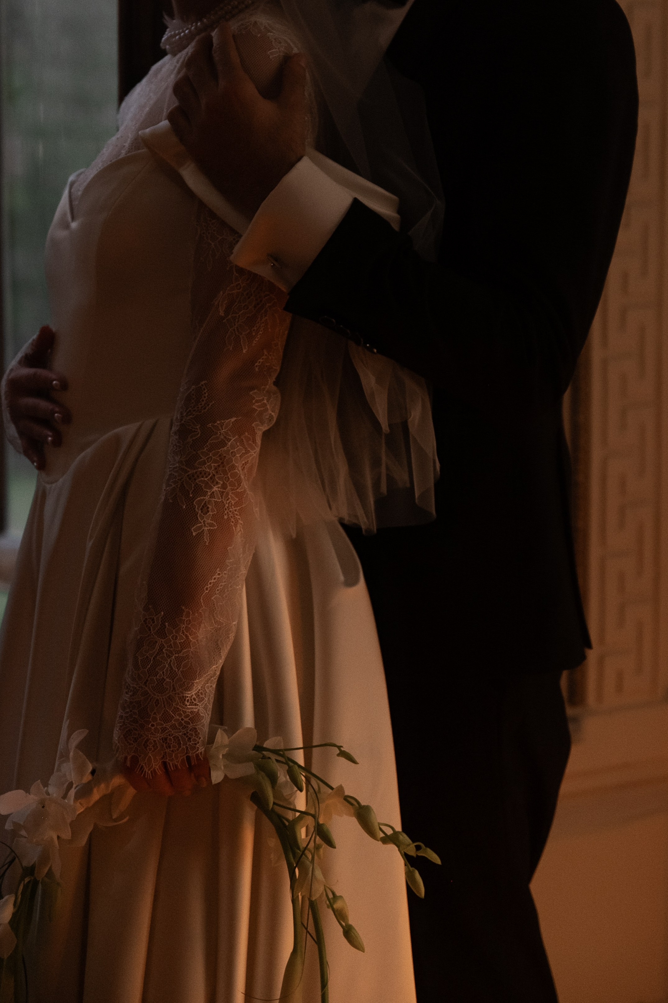 Камерный свадебный ужин при свечах в старинном особняке в фотостудии 21. Kult. Ярослава Ерина — свадебный фотограф в Москве