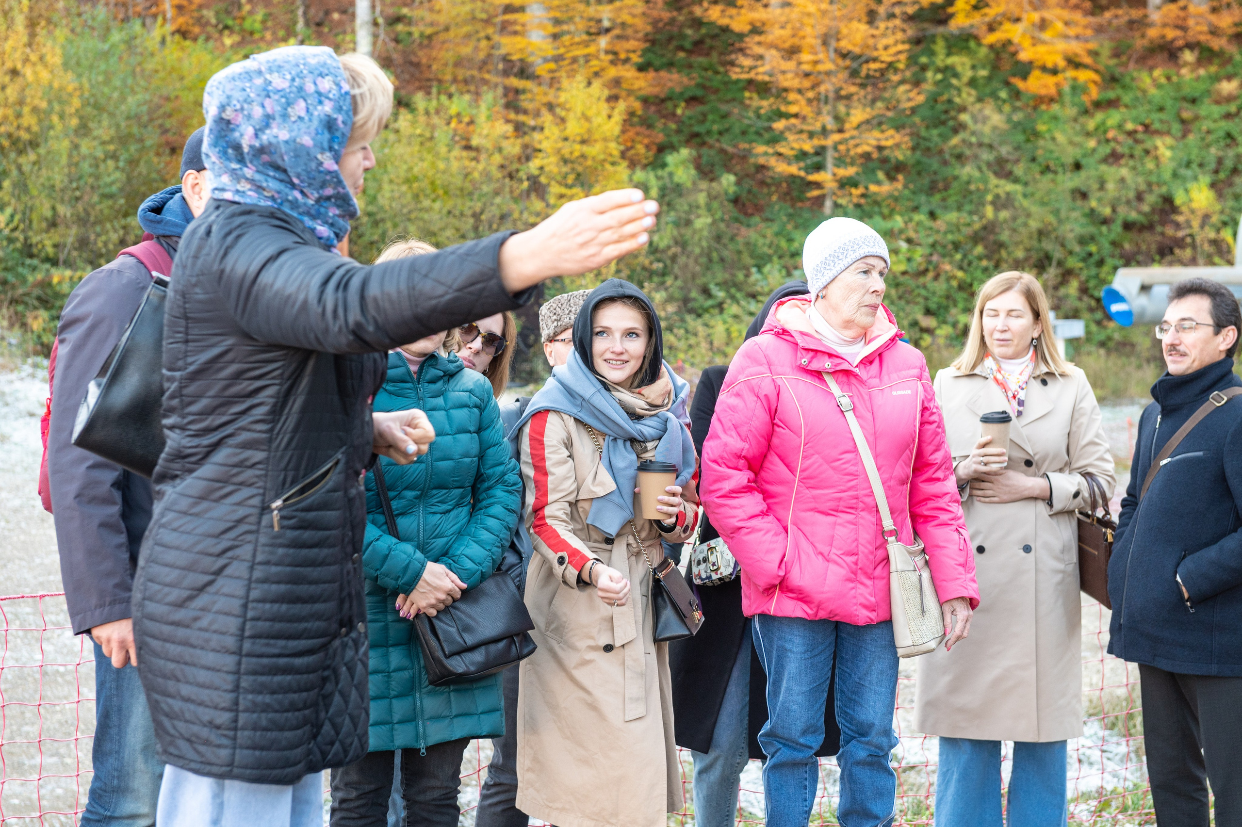 Mice мероприятие — прогулка на водопад Поликаря на курорте Красная Поляна. Репортажный фотограф в Красной Поляне и Сочи Павлюченко Екатерина