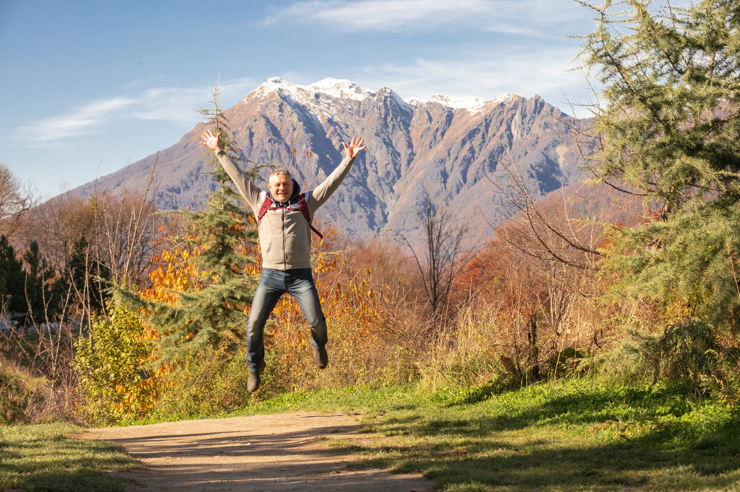 Mice мероприятие — прогулка на водопад Поликаря на курорте Красная Поляна. Репортажный фотограф в Красной Поляне и Сочи Павлюченко Екатерина