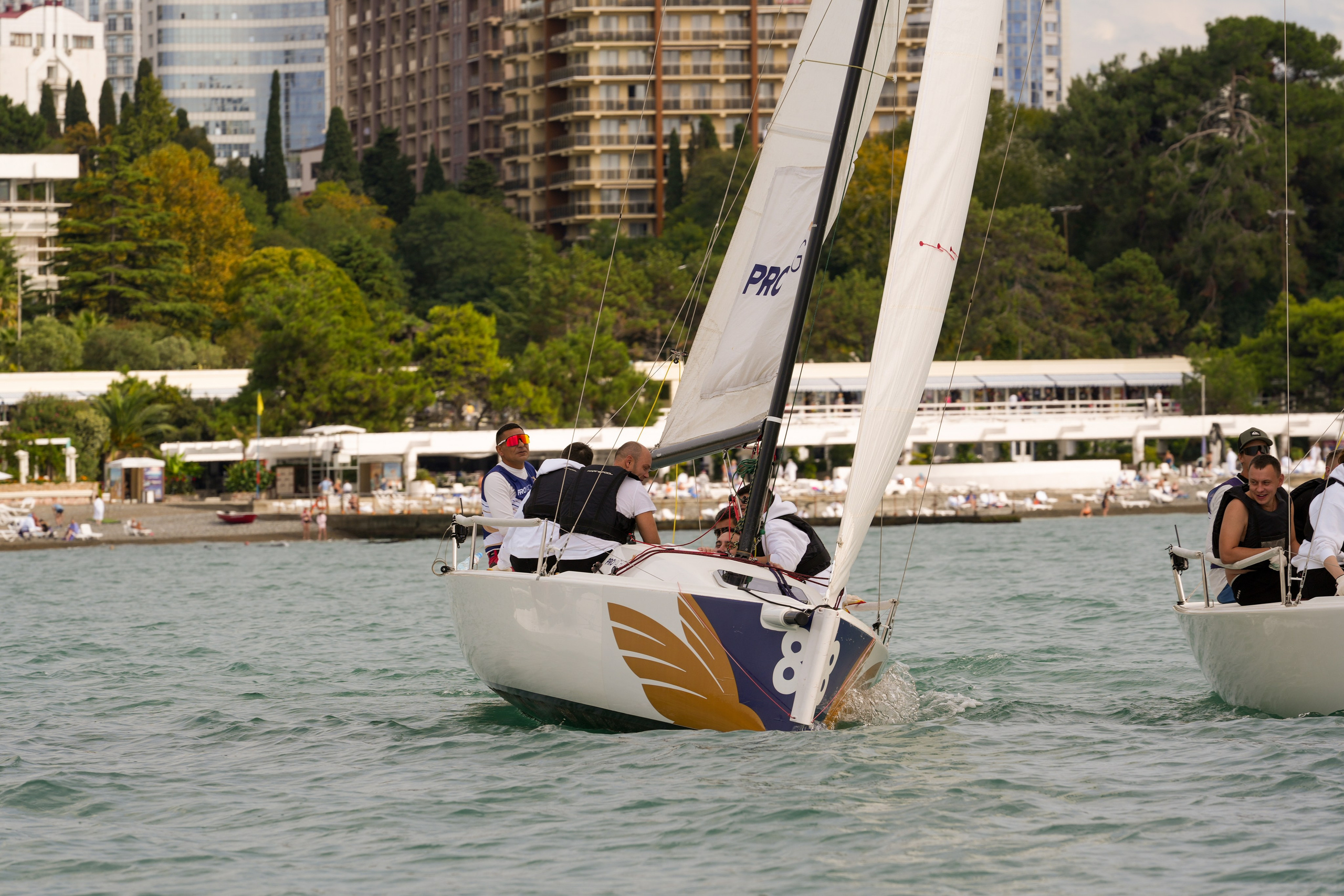 Яхтенная регата для компании Агрегатка. Репортажный фотограф в Красной Поляне и Сочи Павлюченко Екатерина