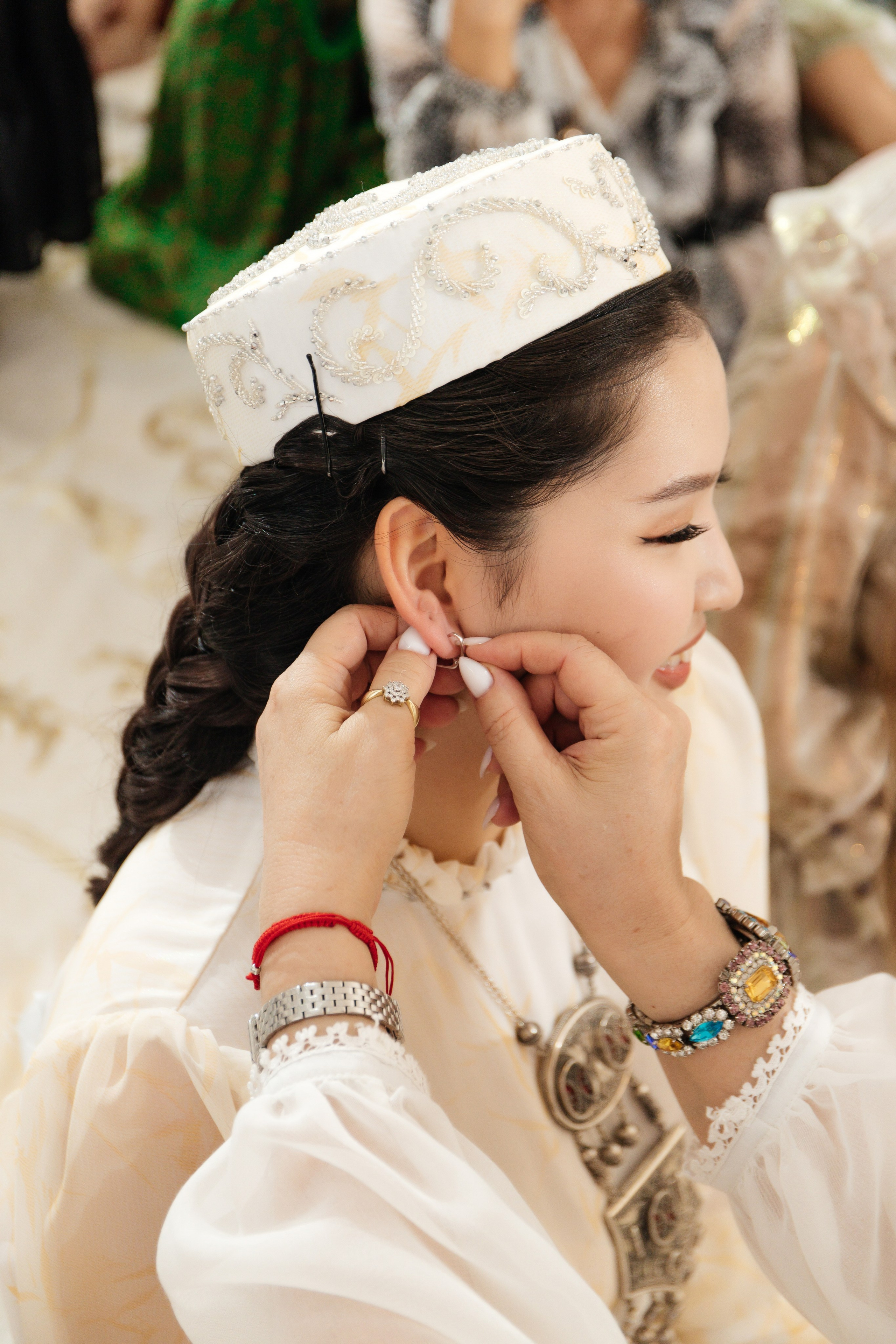 Aynur — syrğa salu. Wedding and Love story Photographer