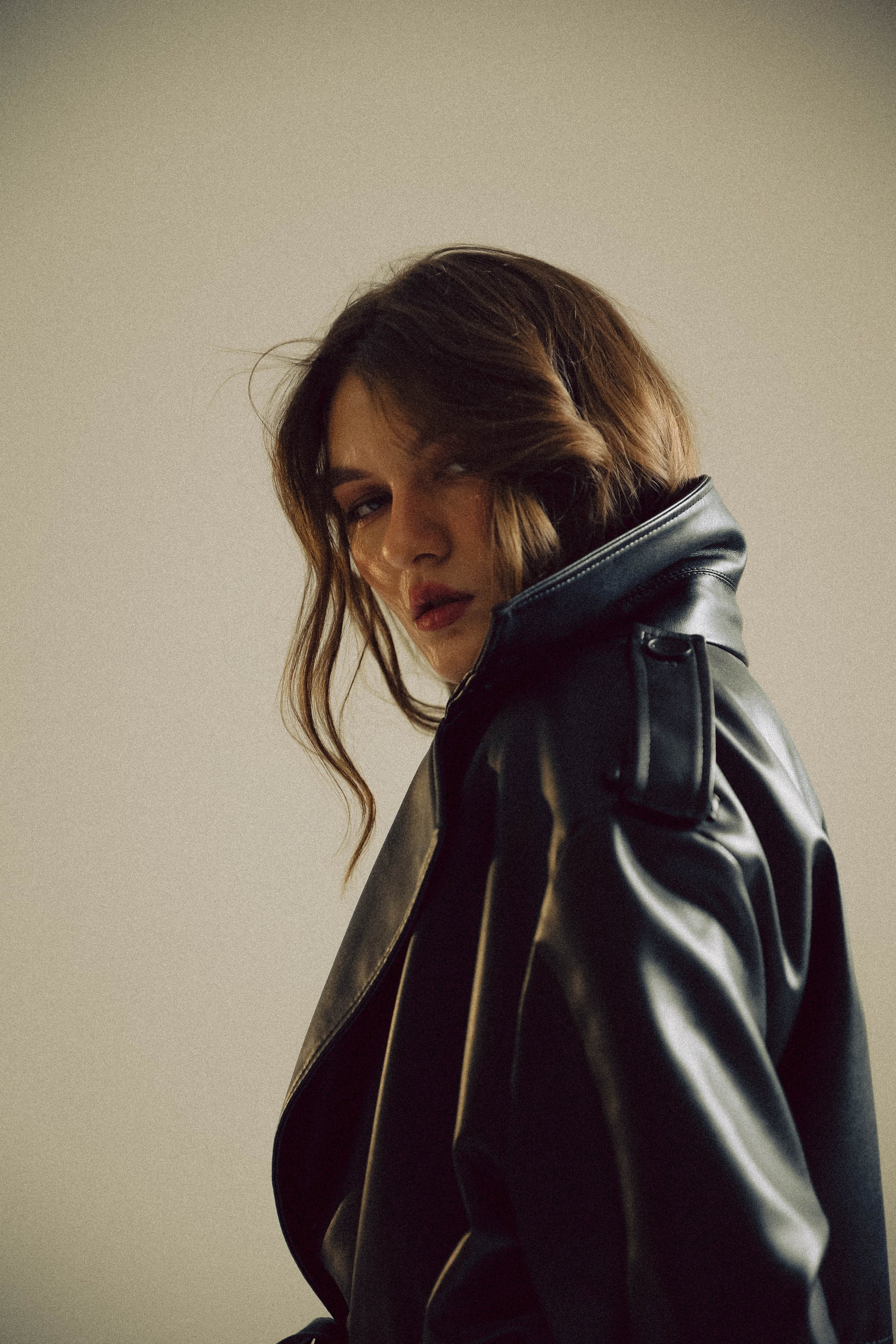 Юля. Мансарда. Photographer in Moscow & everywhere in the World Alena Vyalova