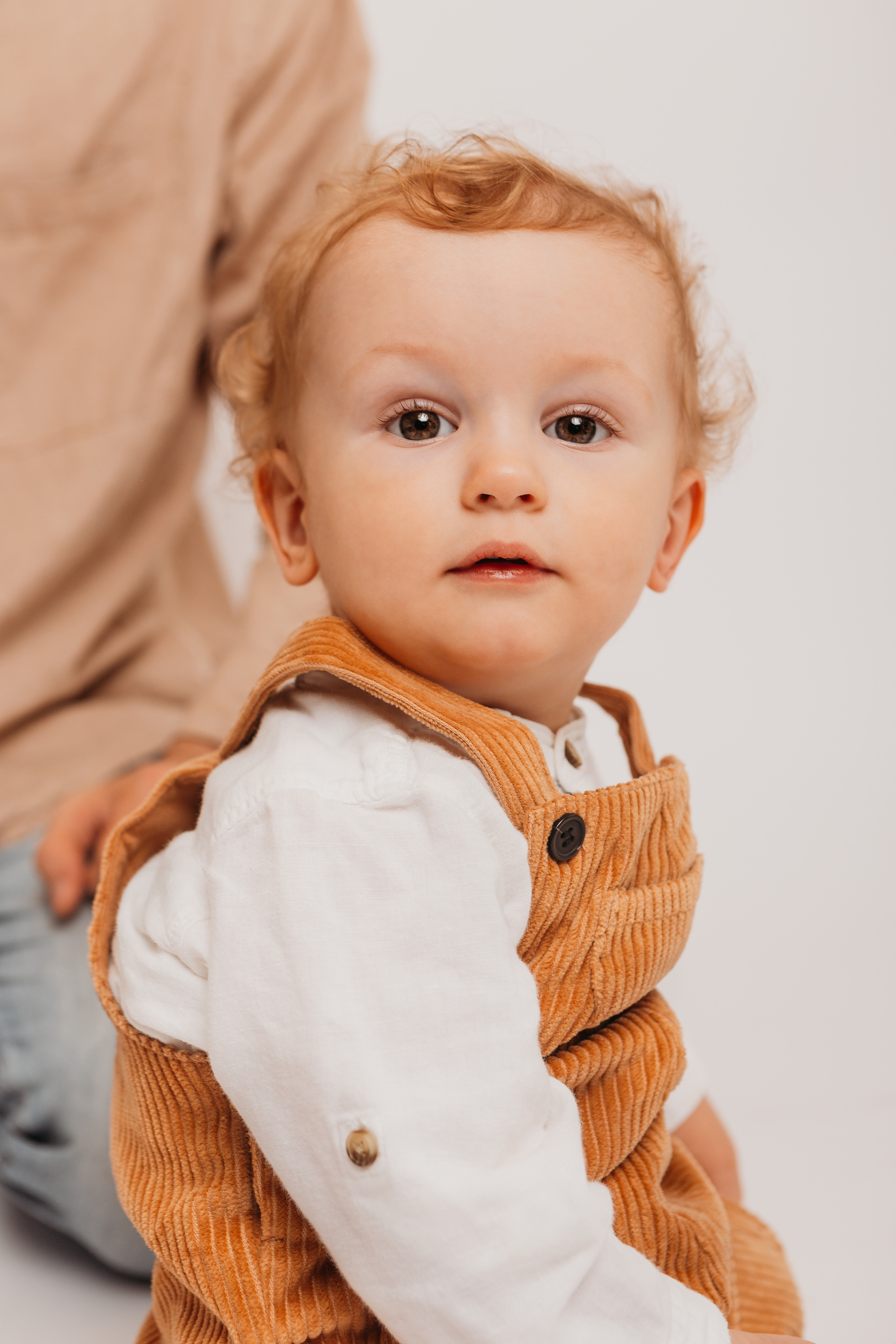 Семейная фотосессия в студии. Ирина Крохалева. Семейный фотограф в Екатеринбурге