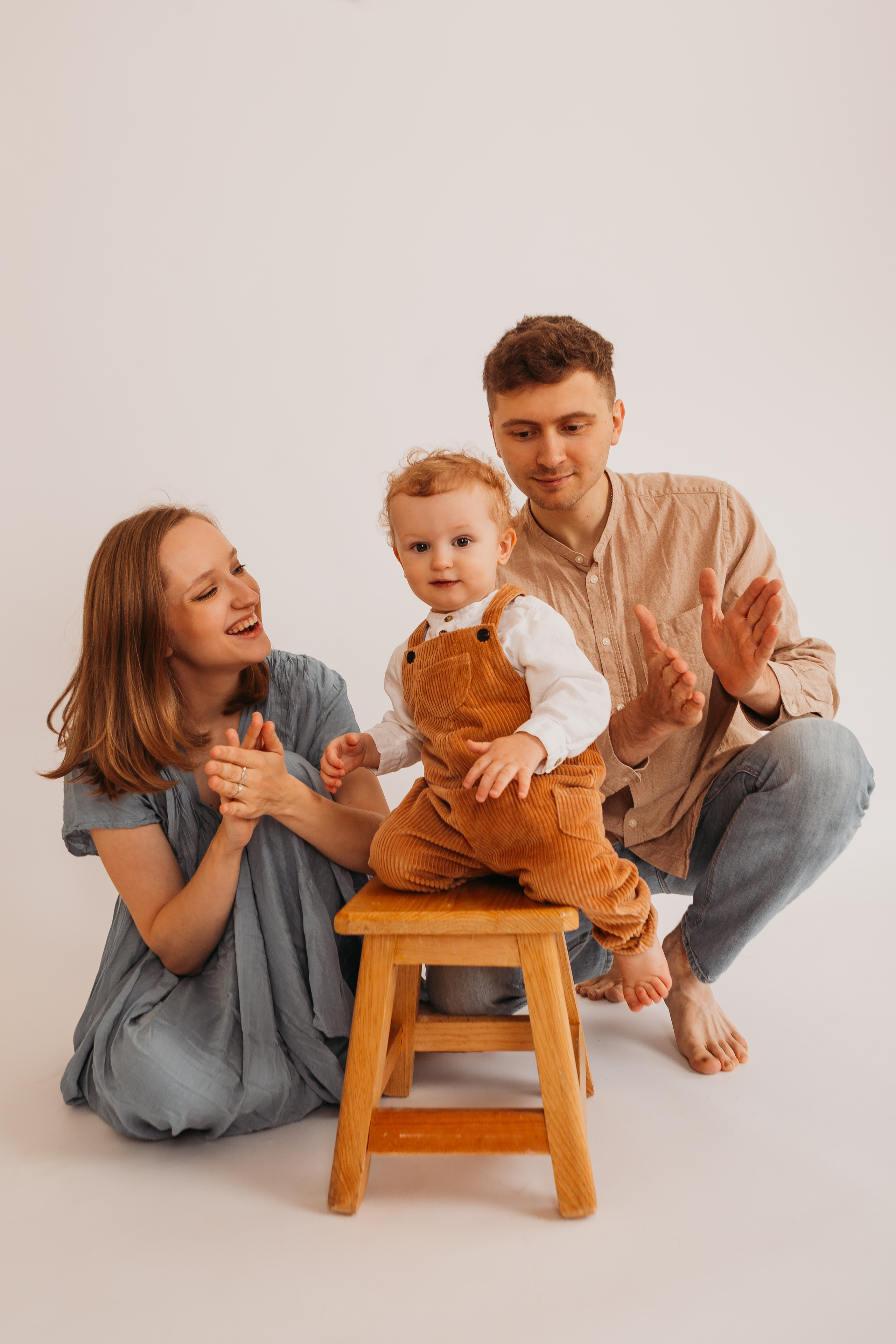 Семейная фотосессия в студии. Ирина Крохалева. Семейный фотограф в Екатеринбурге