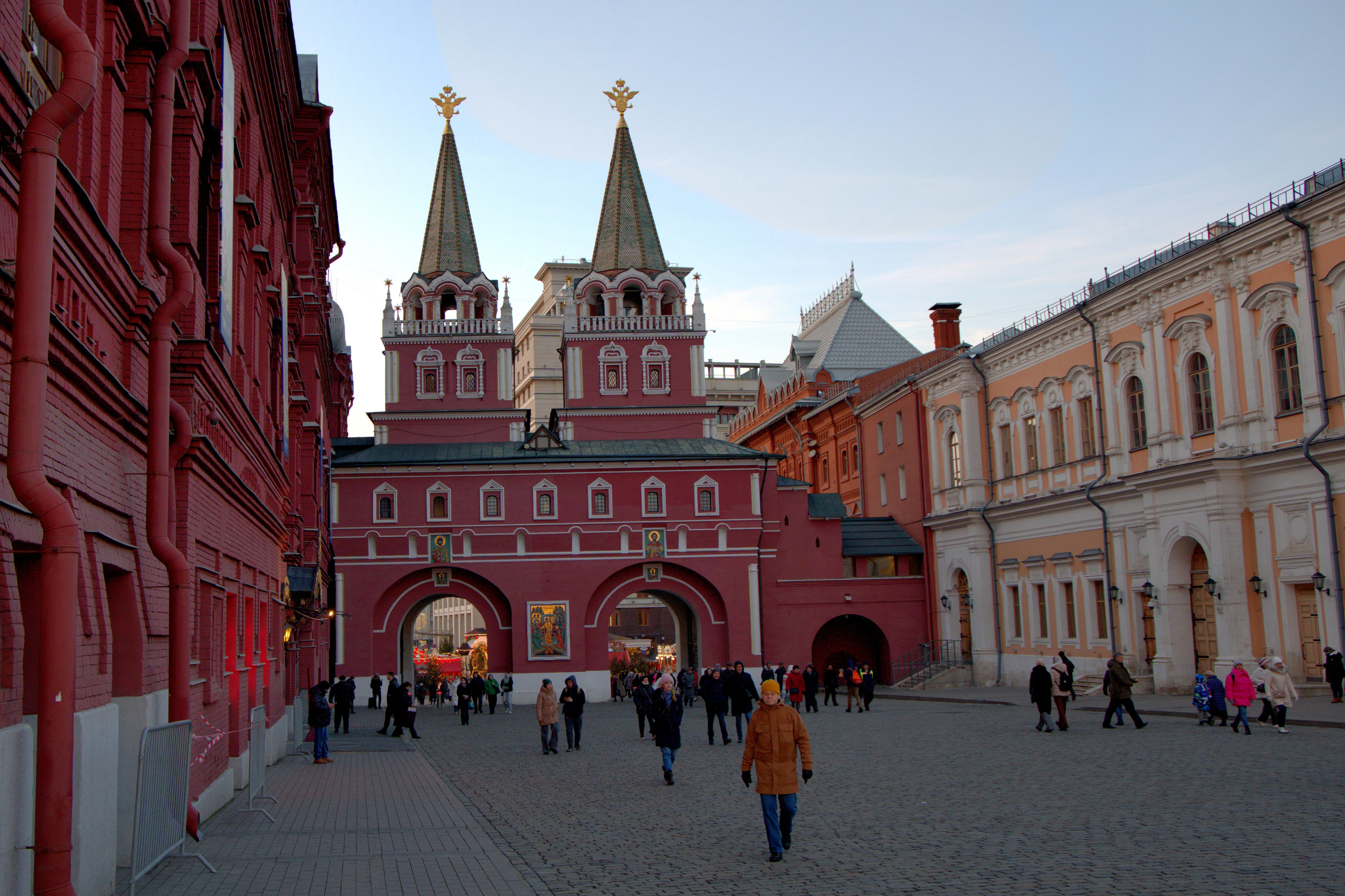 МОЙ ГОРОД. ФОТОГРАФ В МОСКВЕ СТАНИСЛАВ КОБЗЕВ