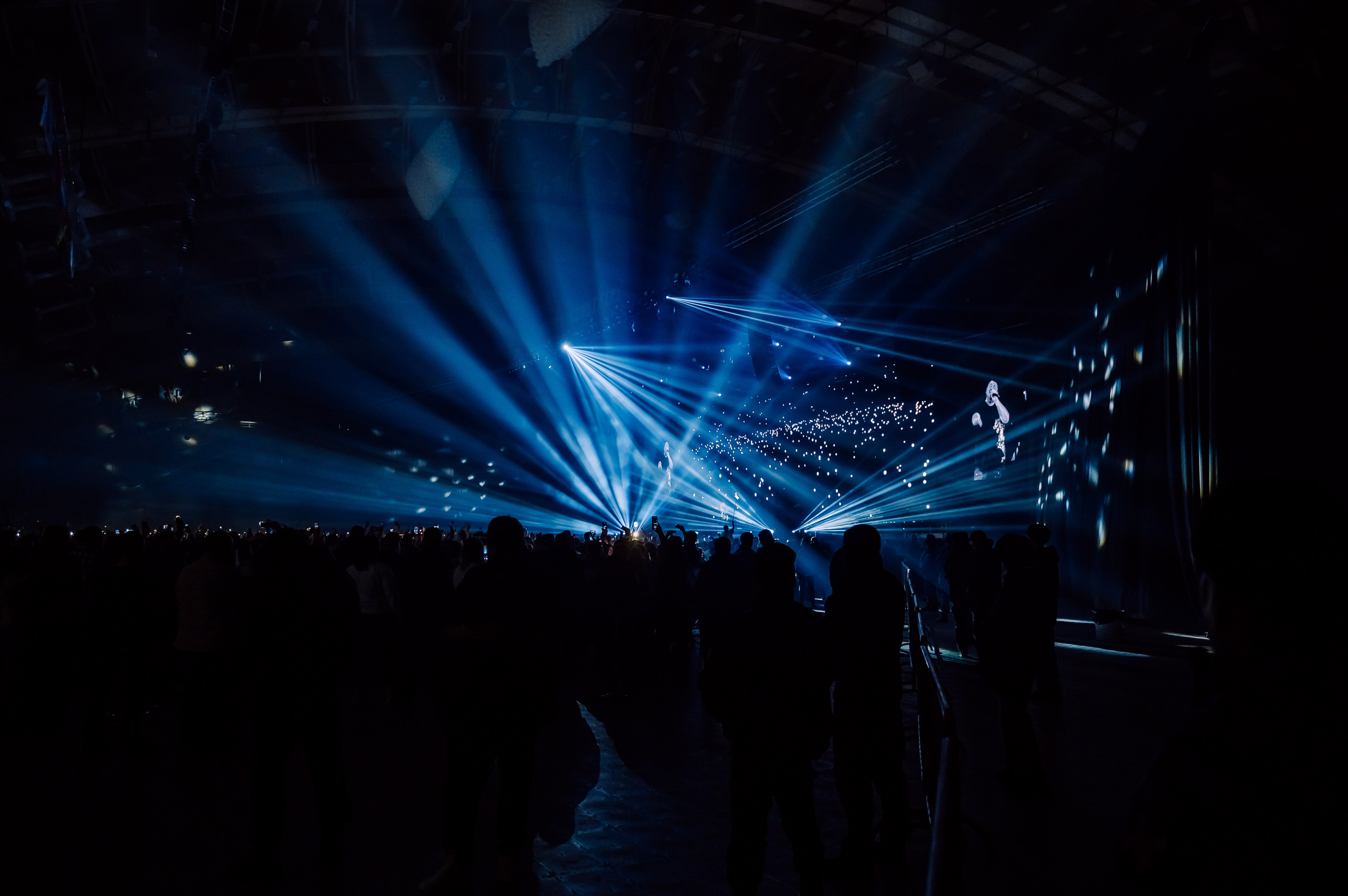 Руки вверх в Ледовом Дворце 15.11.2025. Детский фотограф, семейный фотограф и репортажи в Кемерово
