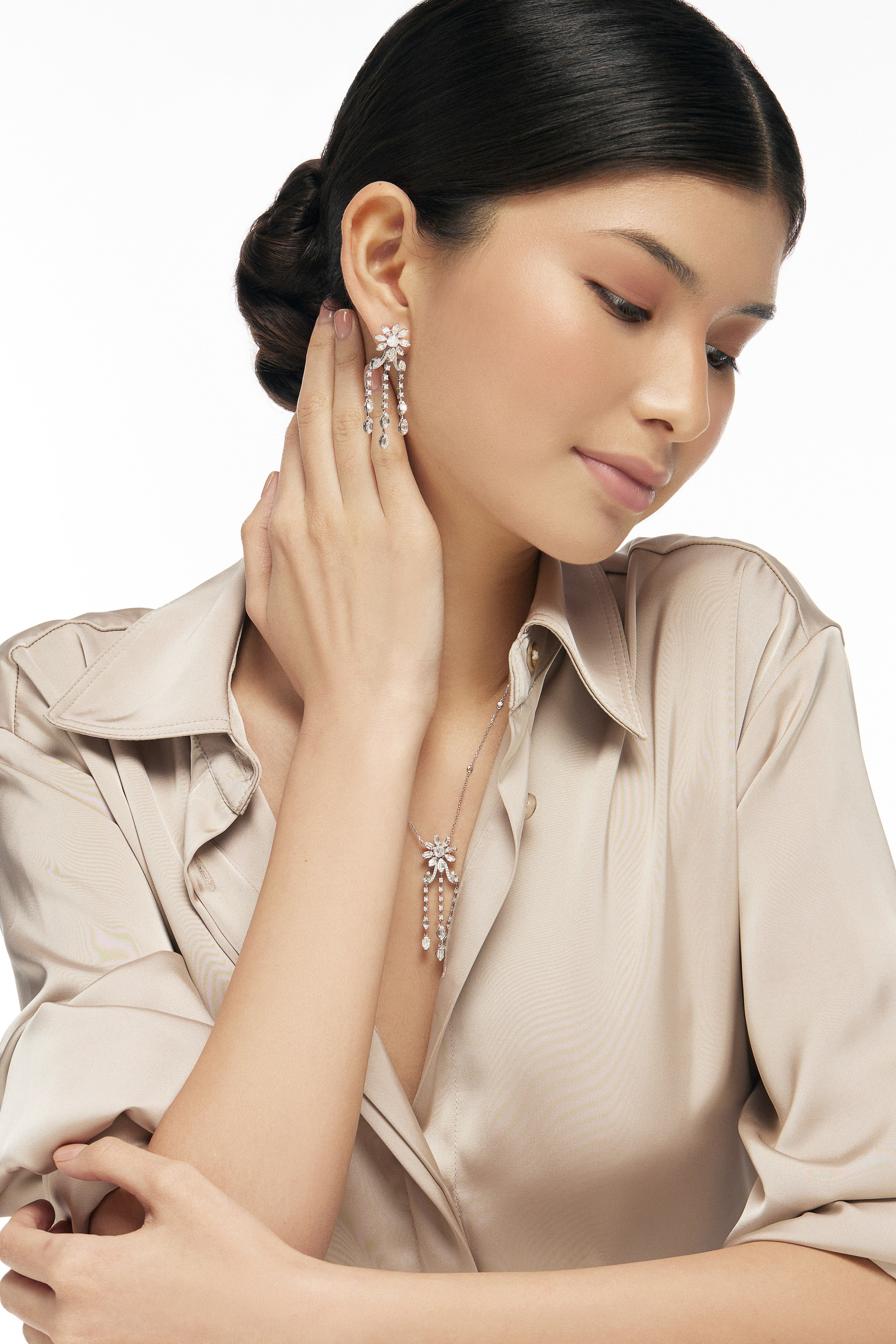 Kazakh Yuvelir. Fashion and advertising photographer