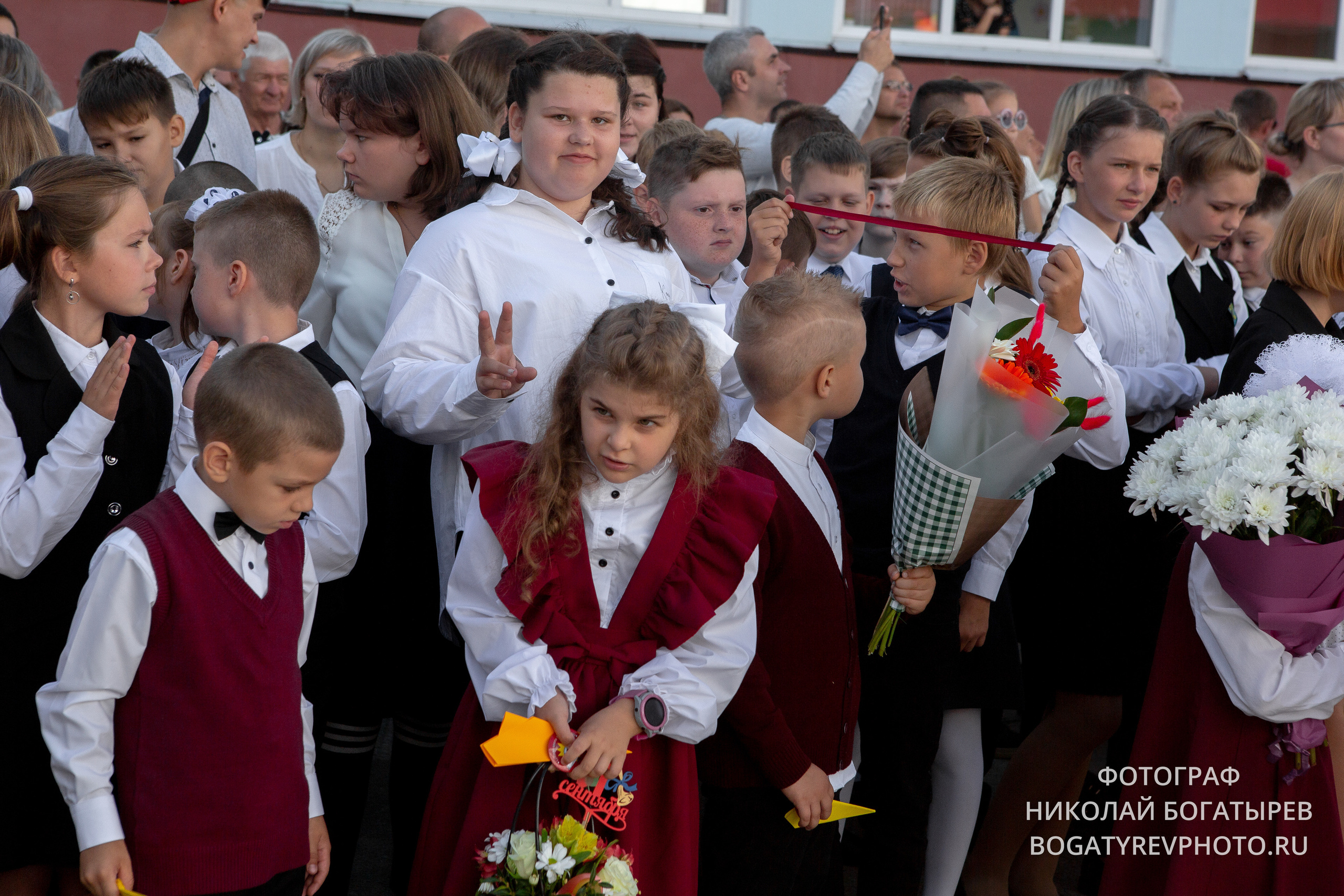 «1 Сентября " 9 школа. Профессиональный фотограф в Мценске и Орловской области