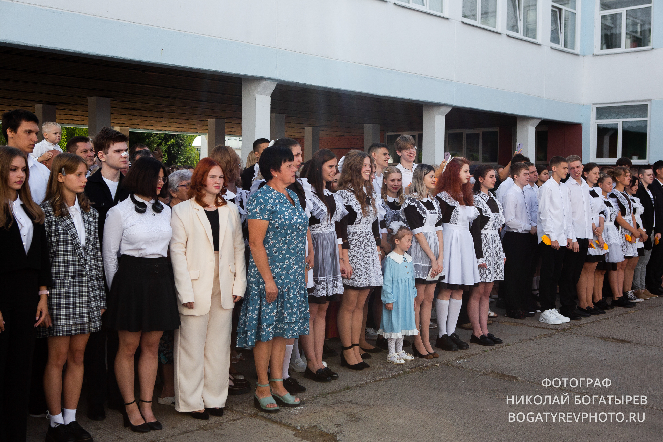 «1 Сентября " 9 школа. Профессиональный фотограф в Мценске и Орловской области