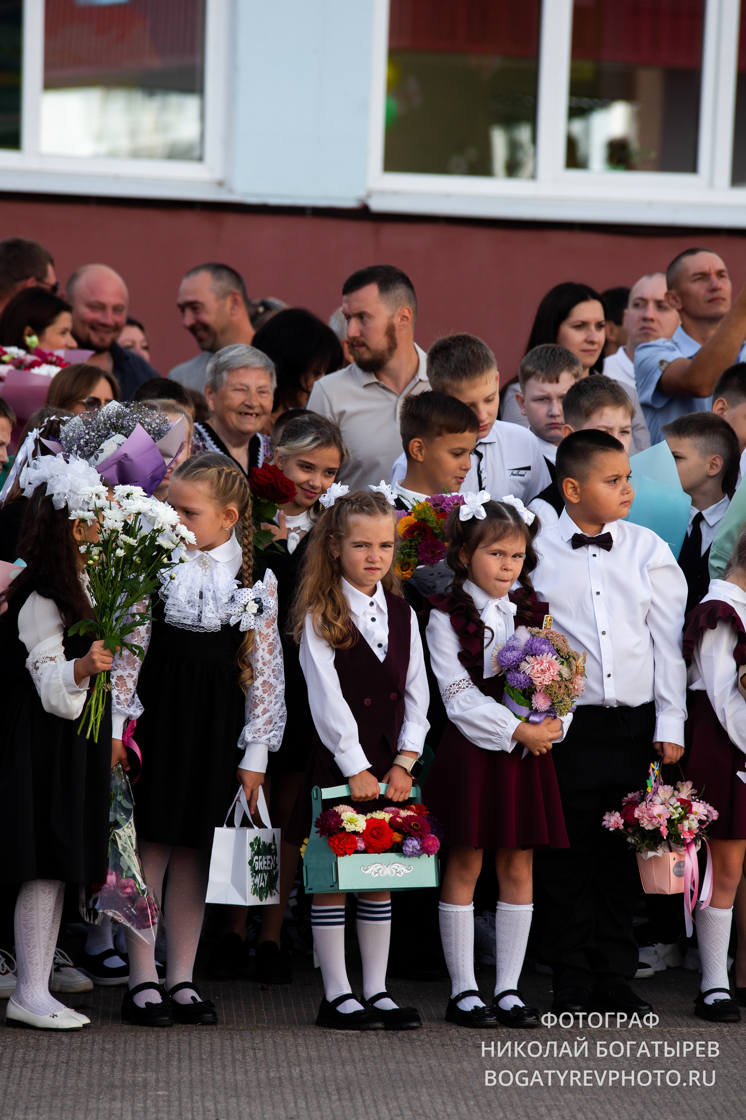 «1 Сентября " 9 школа. Профессиональный фотограф в Мценске и Орловской области