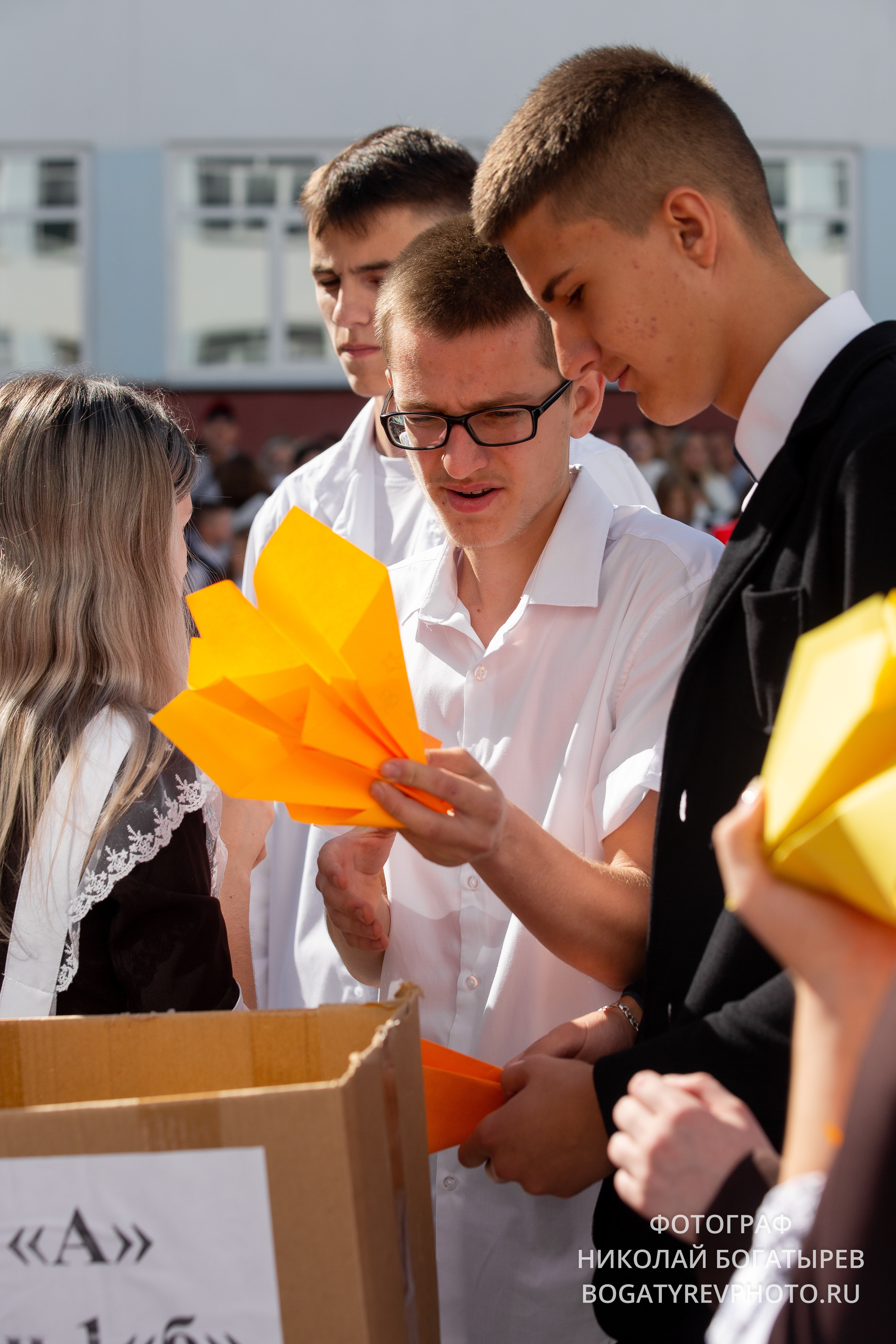 «1 Сентября " 9 школа. Профессиональный фотограф в Мценске и Орловской области