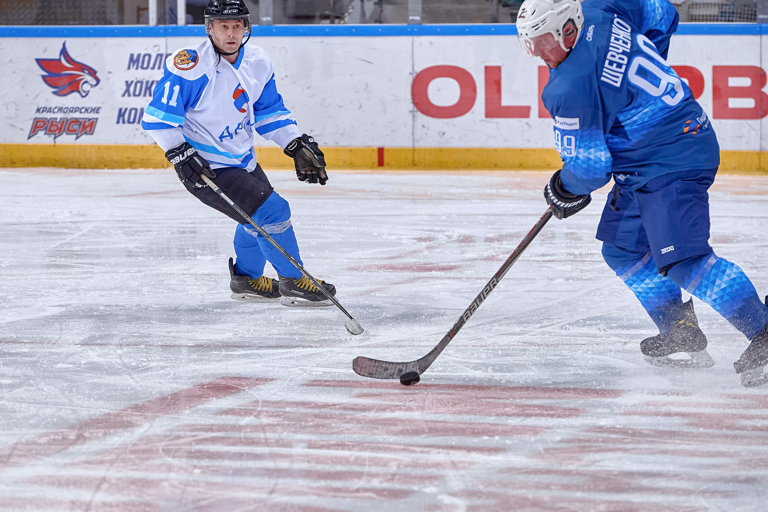Платинум Арена — Хоккей — РусГидро. Фотограф Яковлев Роман — Красноярск