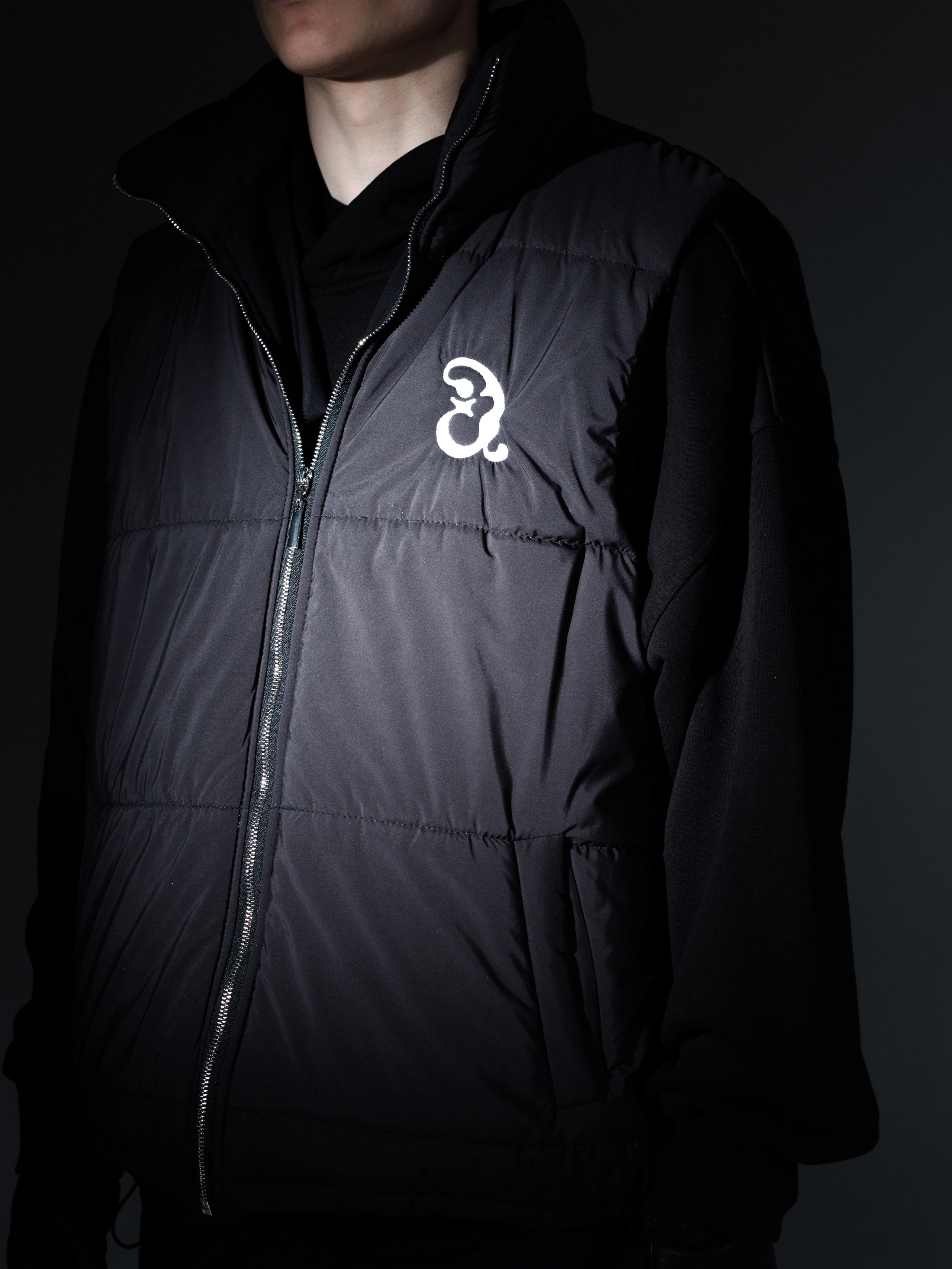 КАТАЛОГ | серый фон. RUNA production — стильные съемки для брендов