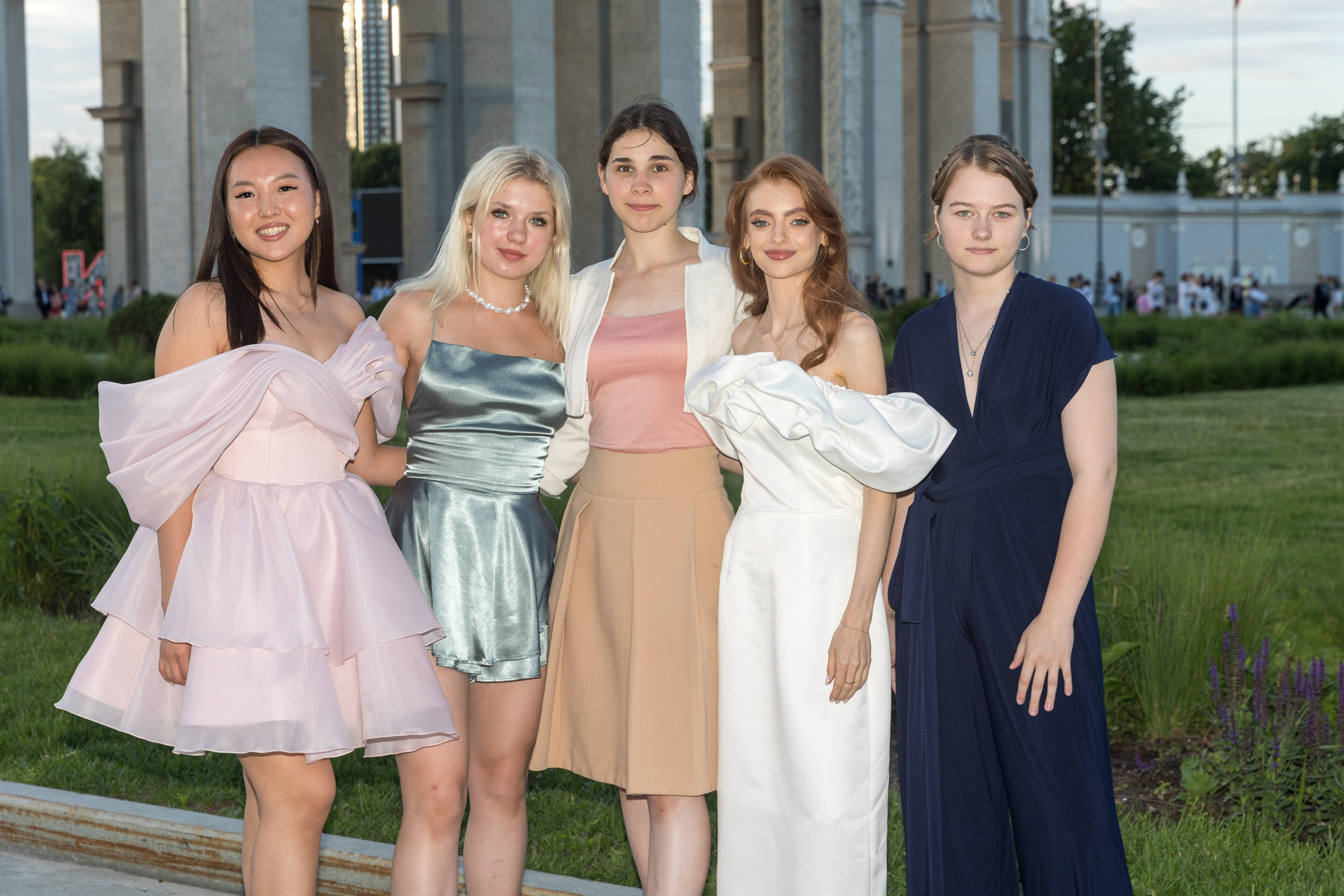 Прогулка перед выпускным. ВДНХ. Школьный фотограф в Москве Семенова Ирина