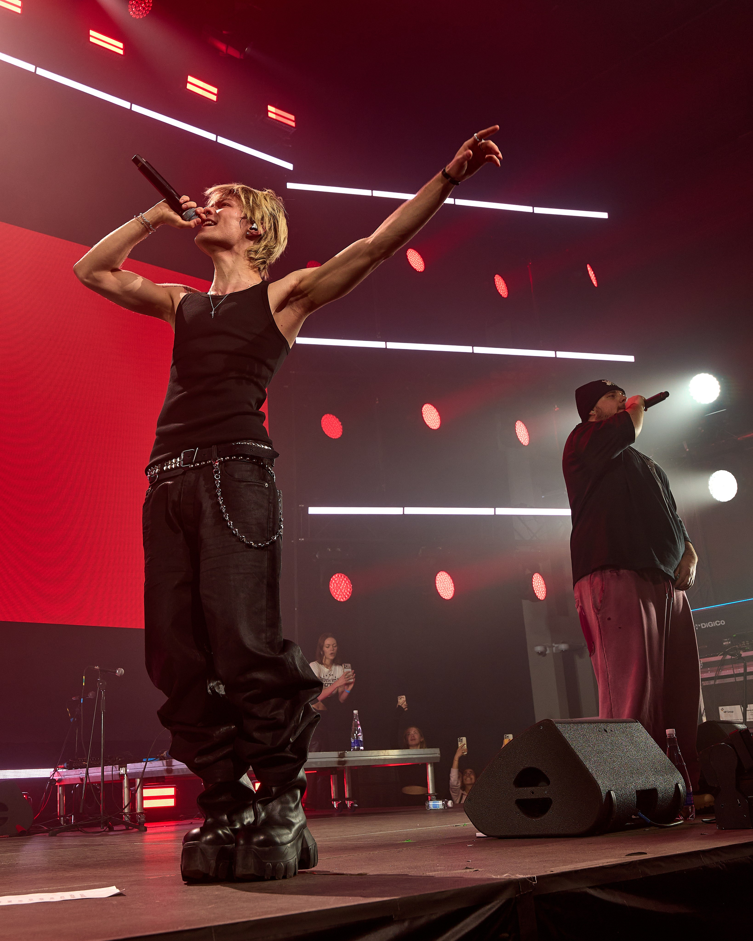 Nkeei, Unique, Artem Shilovets. Святослав Лебедев | Рекламный фотограф — Коммерческая съемка, Арт-дирекшн, AI-интеграция