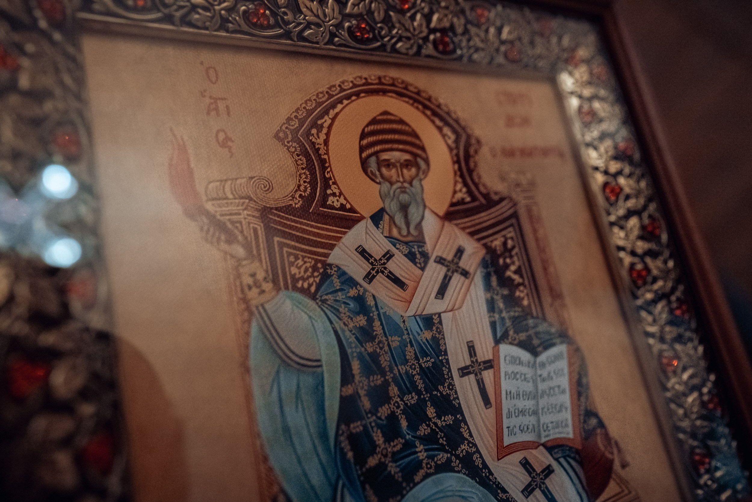 Ночная Божественная Литургия в день памяти Свт.Спиридона Тримифунтского, Севастополь. Церковный фотограф Севастополь