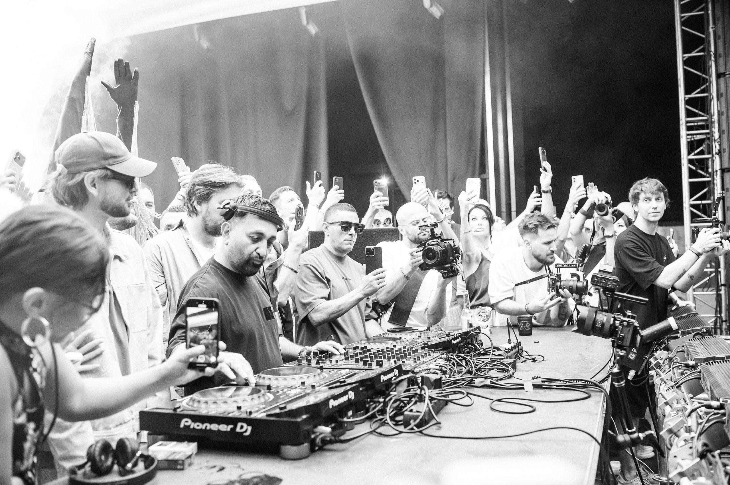 Embargo TRIP Festival 2026. Свадебный и семейный фотограф в Ростове-на-Дону Алина Астахова