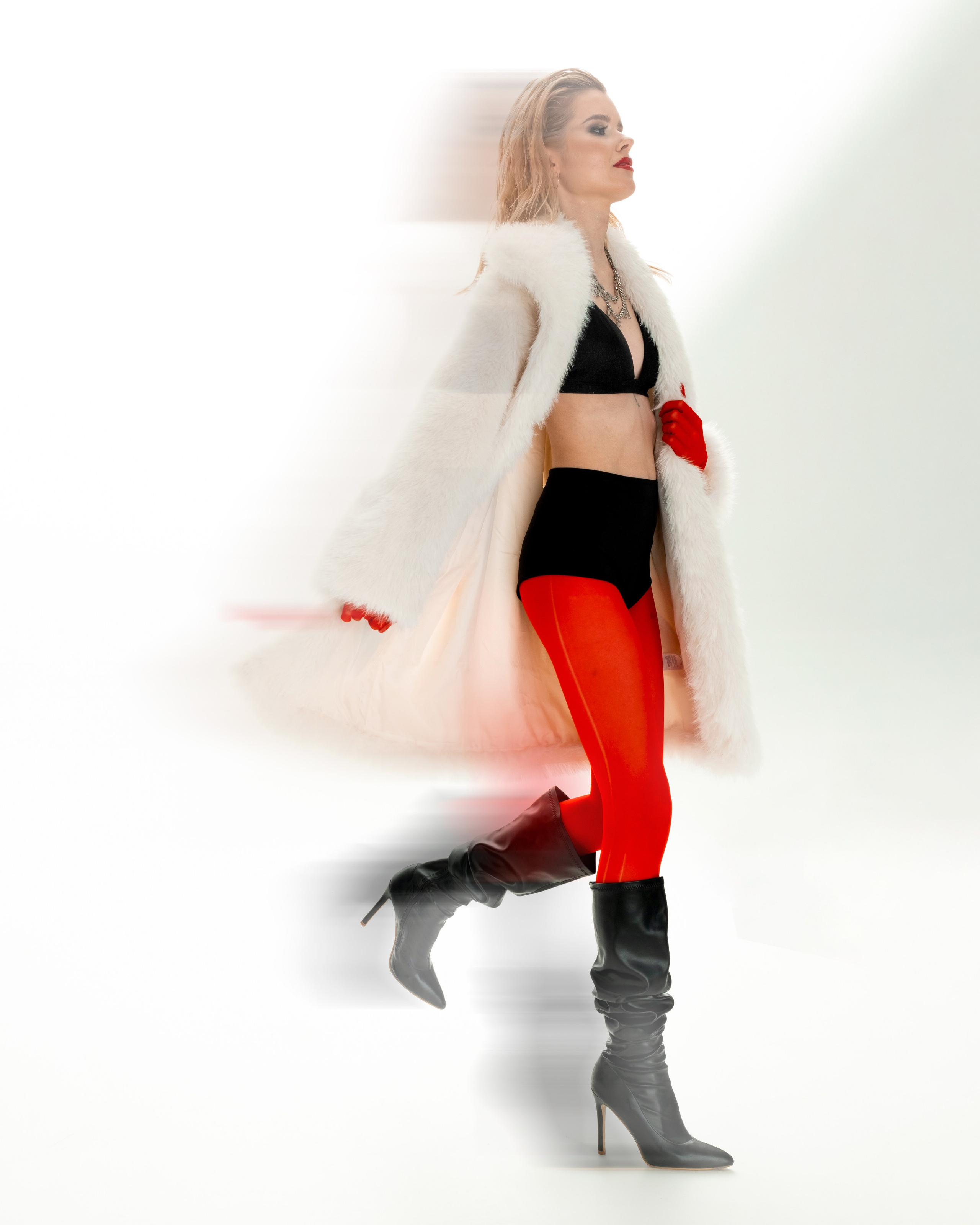 Стася. Портретная и Fashion фотосъемка в Москве КРИС KISS. Лукбуки и каталоги