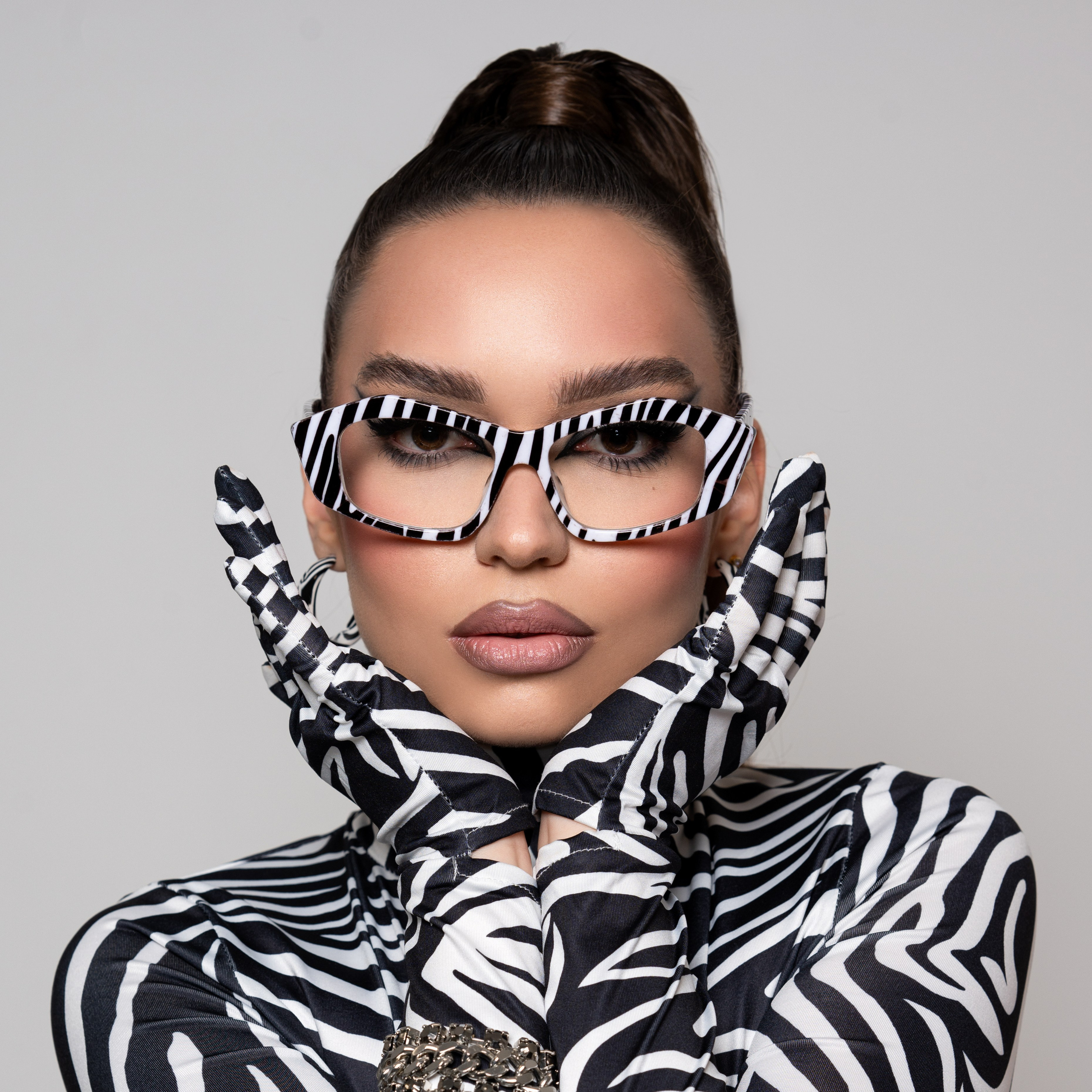 ZeBeauty. Коммерческий фотограф Москва /Дубай, эксклюзивные фэшн фотосессии