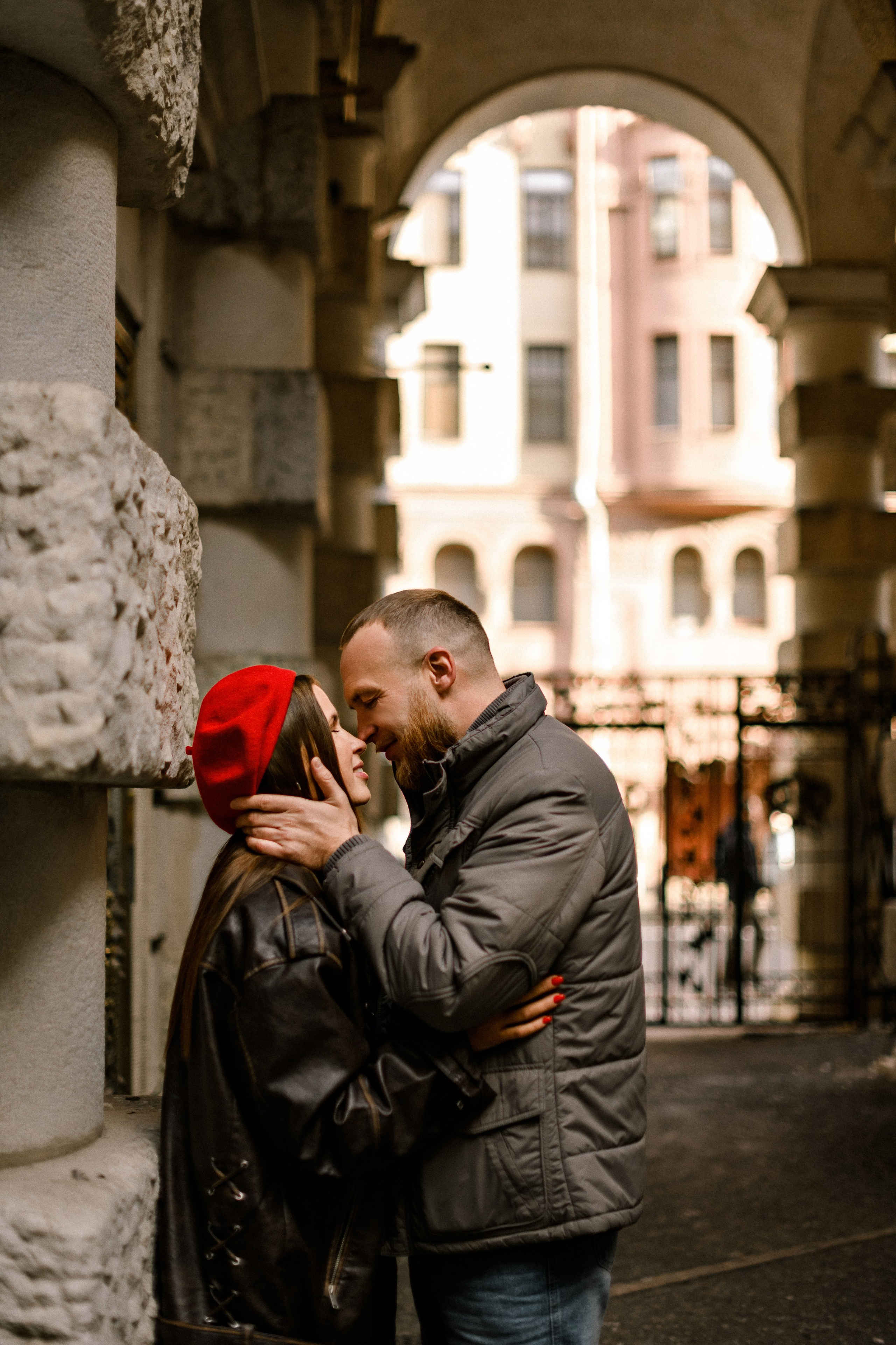 Люба и Коля. Осень на Петроградке. Свадебный фотограф в Санкт-Петербурге София Шубик