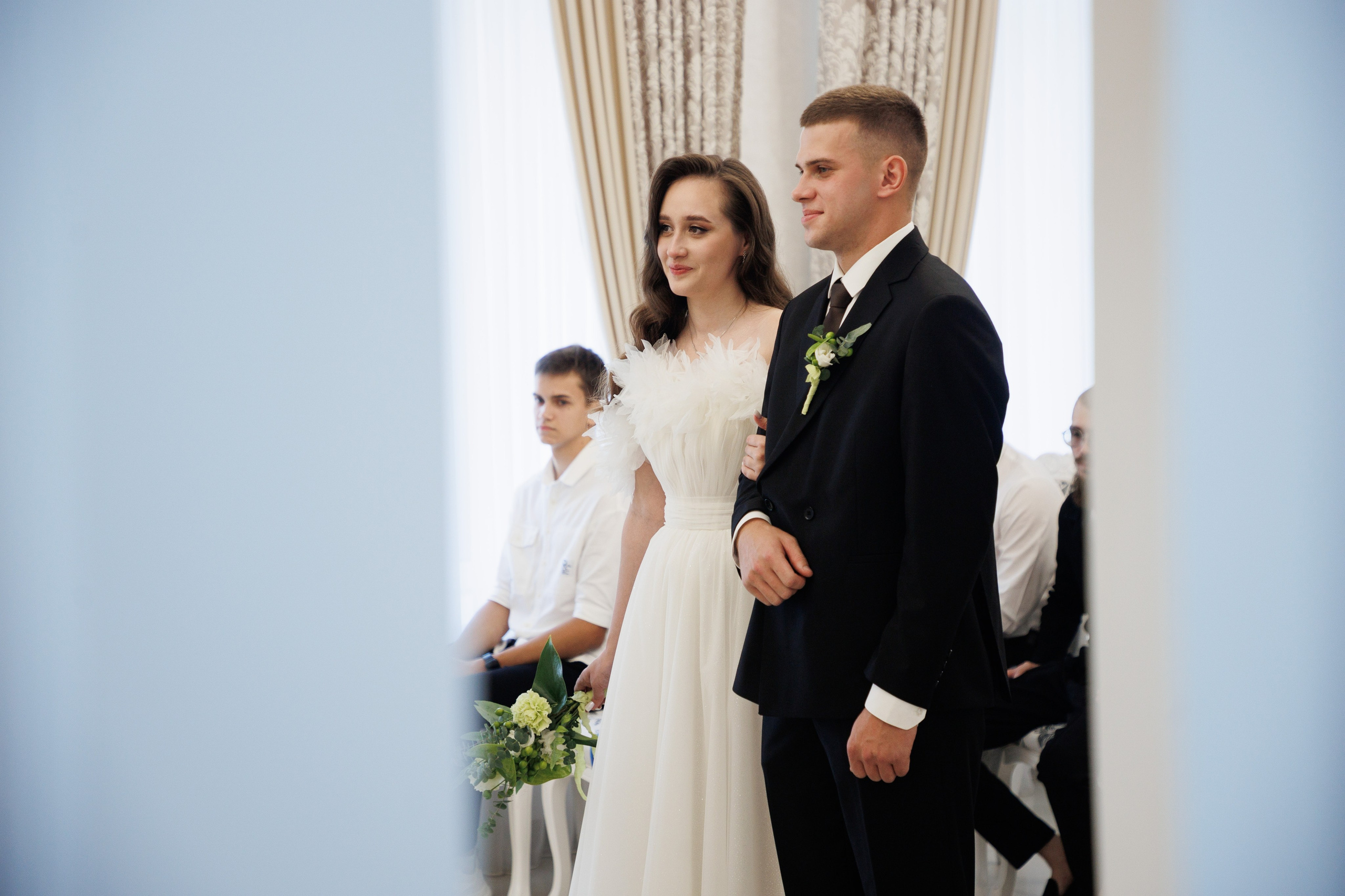 Сентябрь 2025, Белый лис, Выкса. Фотограф городских и семейных событий в Нижнем Новгороде Артем Карпухин