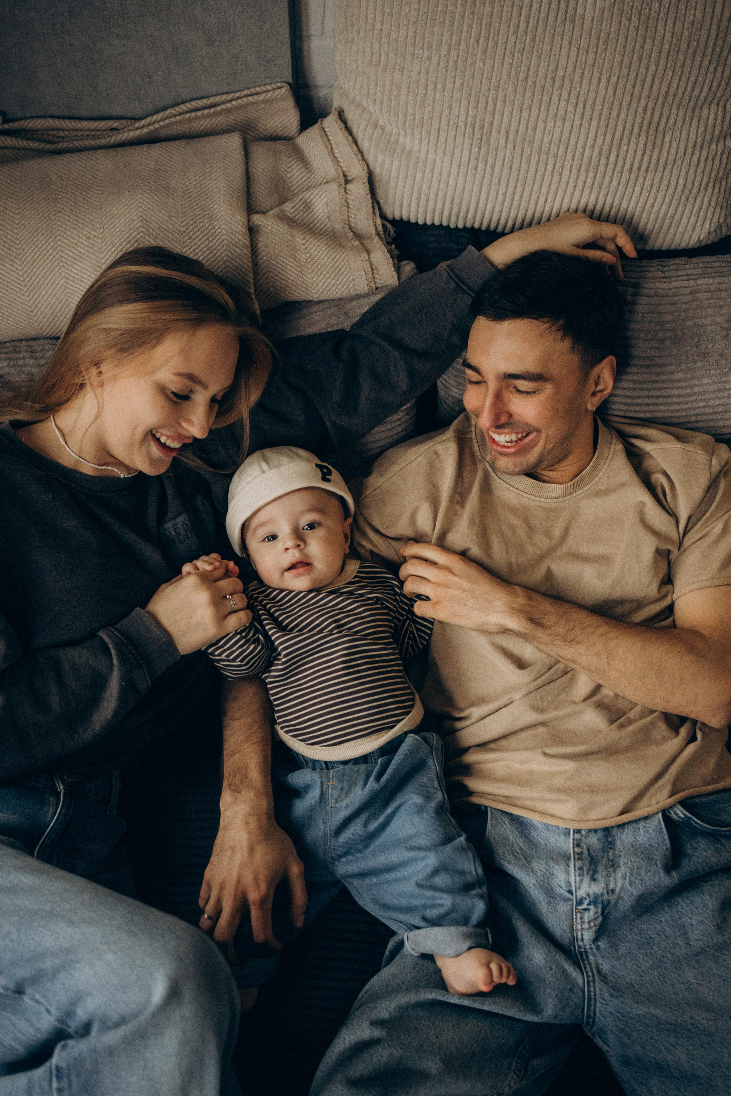 Семейная фотосессия Москва, семейный фотограф в Москве, семейная фотосессия, детский фотограф, семейная фотосессия дома, домашняя фотосессия с малышом, домашняя семейная фотосессия, фотосессия с малышом
