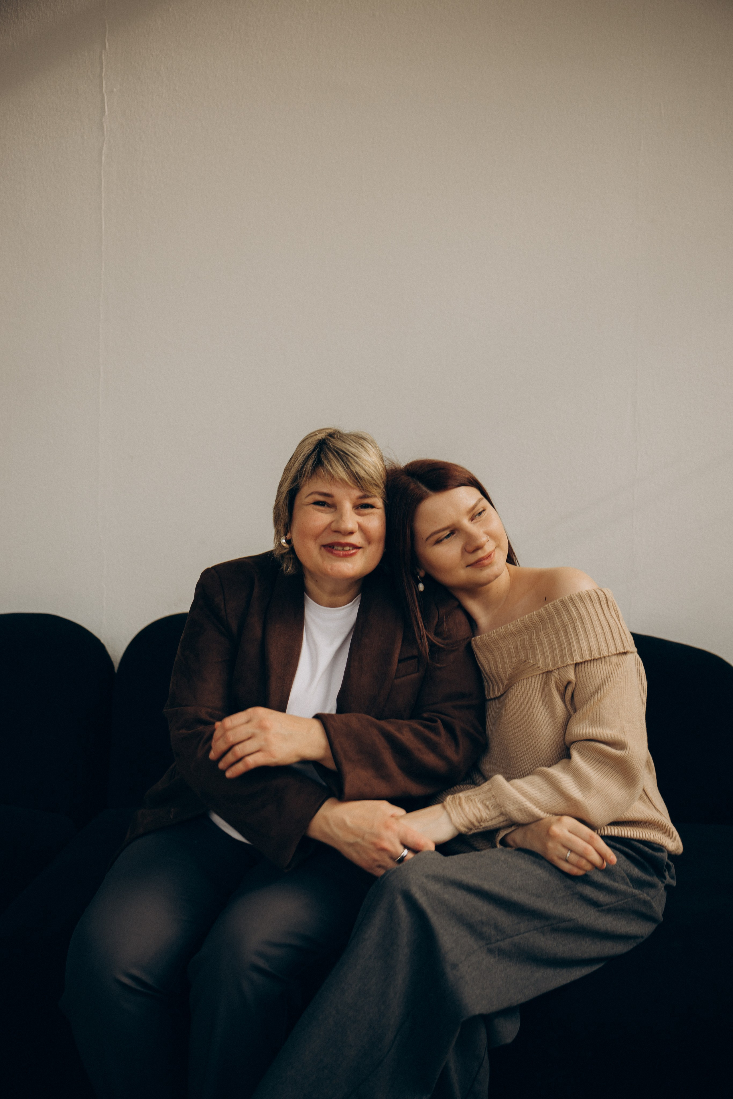 Семейная фотосессия, фотосессия поколения, фотосессия большой семьи, семейная фотосессия в студии