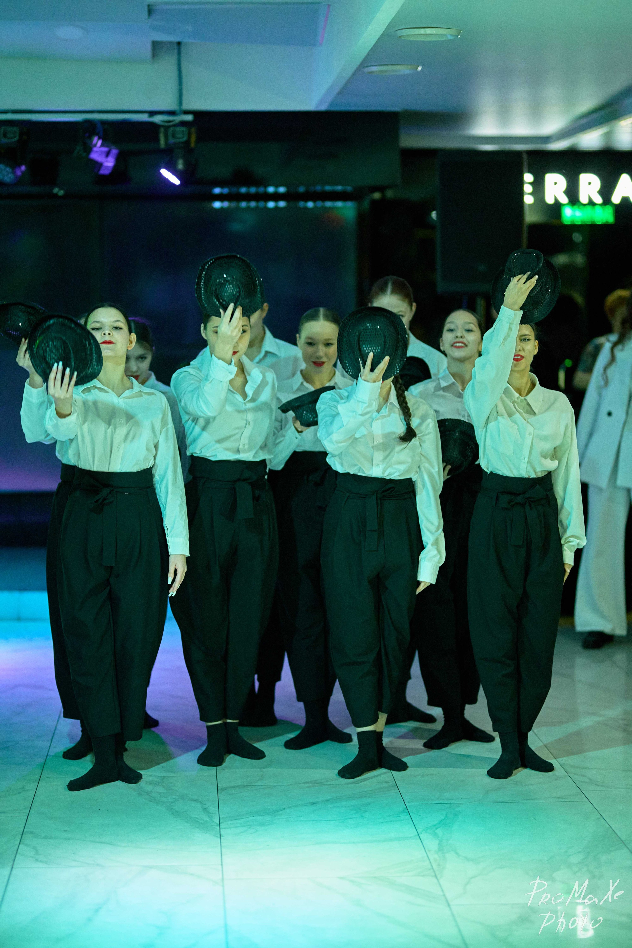 Зал КРАСА МАСС-МЕДИА ЧУВАШИИ. Владимир Суздалов (ProMaXe) — Портретный фотограф, тематические фотосессии в Чебоксарах