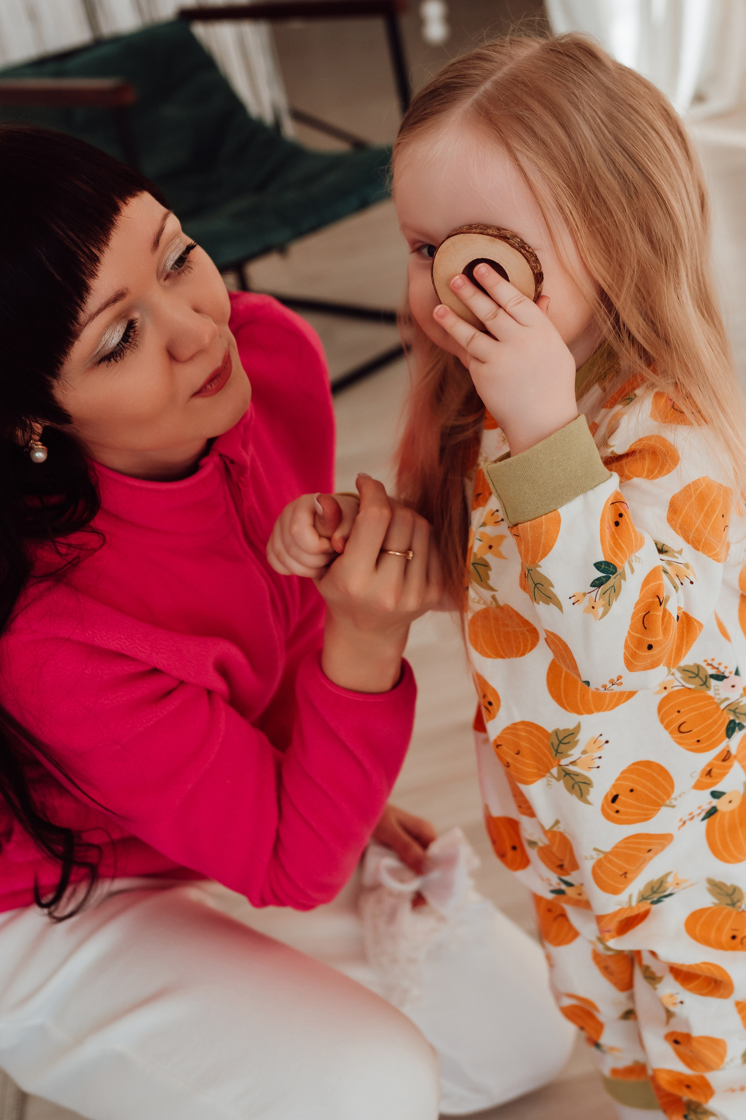 Фотосъемка мамы с дочкой. Фотограф Ким Наталья в Красноярске