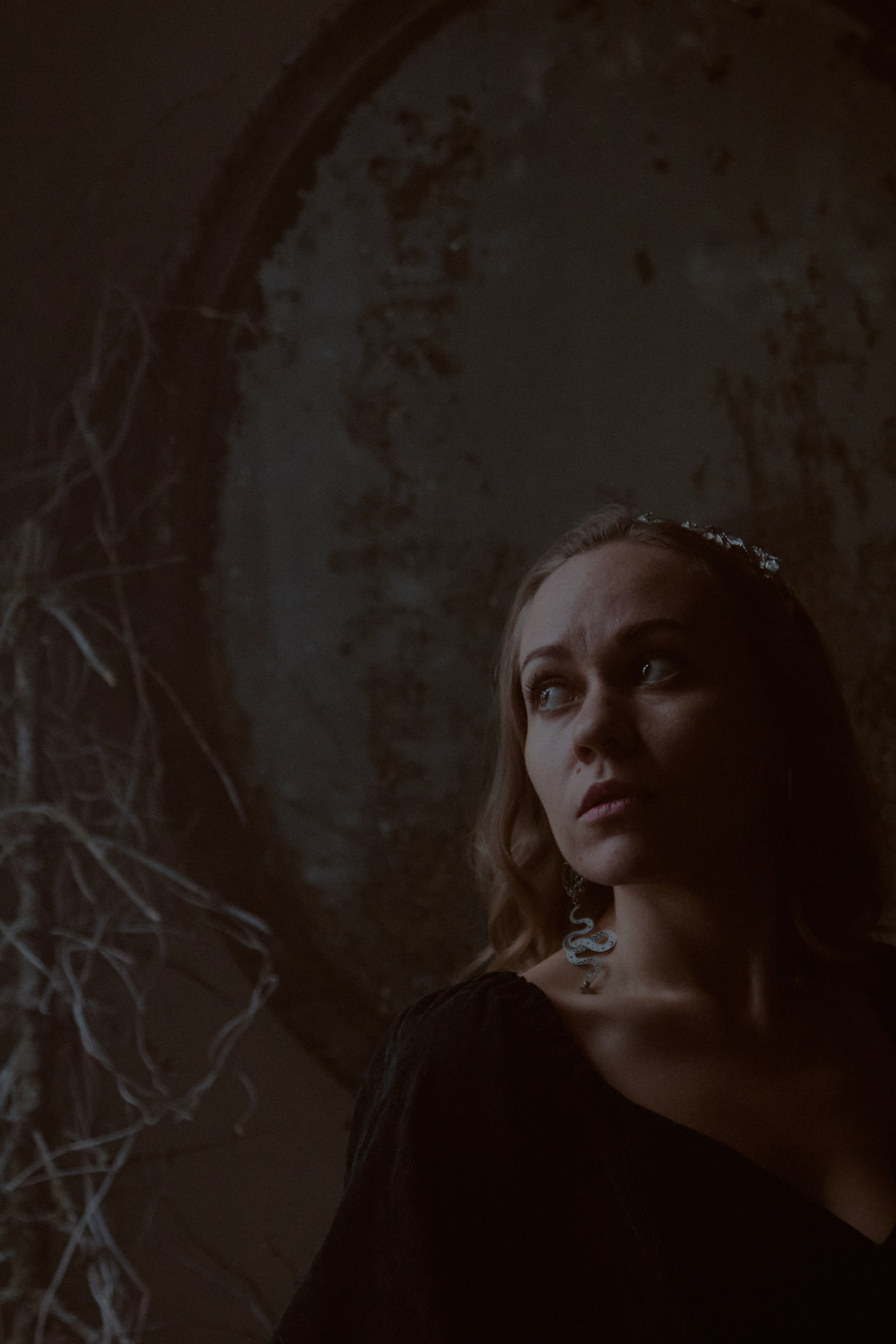 Тень. Фотограф лавстори Москва/МО Приятелева Ангелина